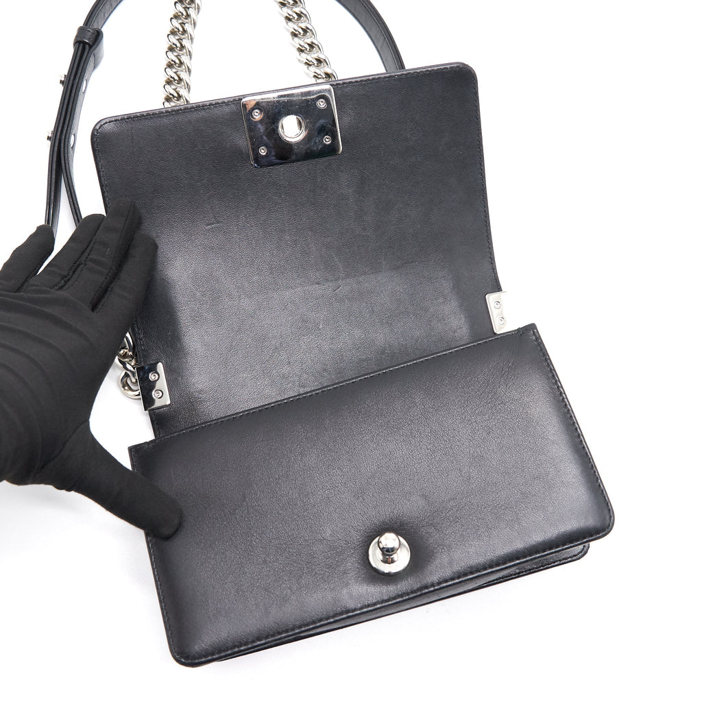 Chanel Small Chevron Le boy Lambskin Black