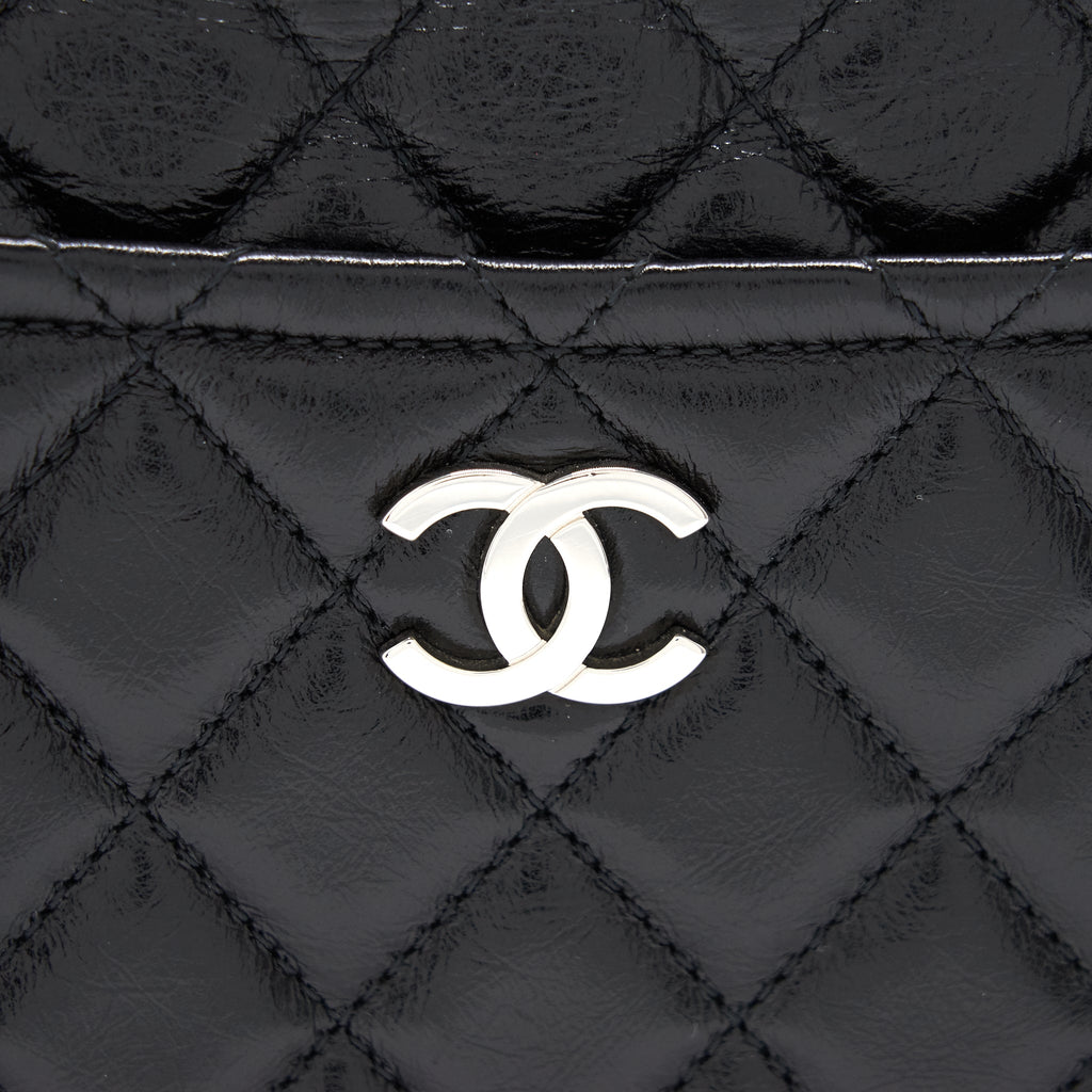 Chanel 18B Calfskin Camera Case Black