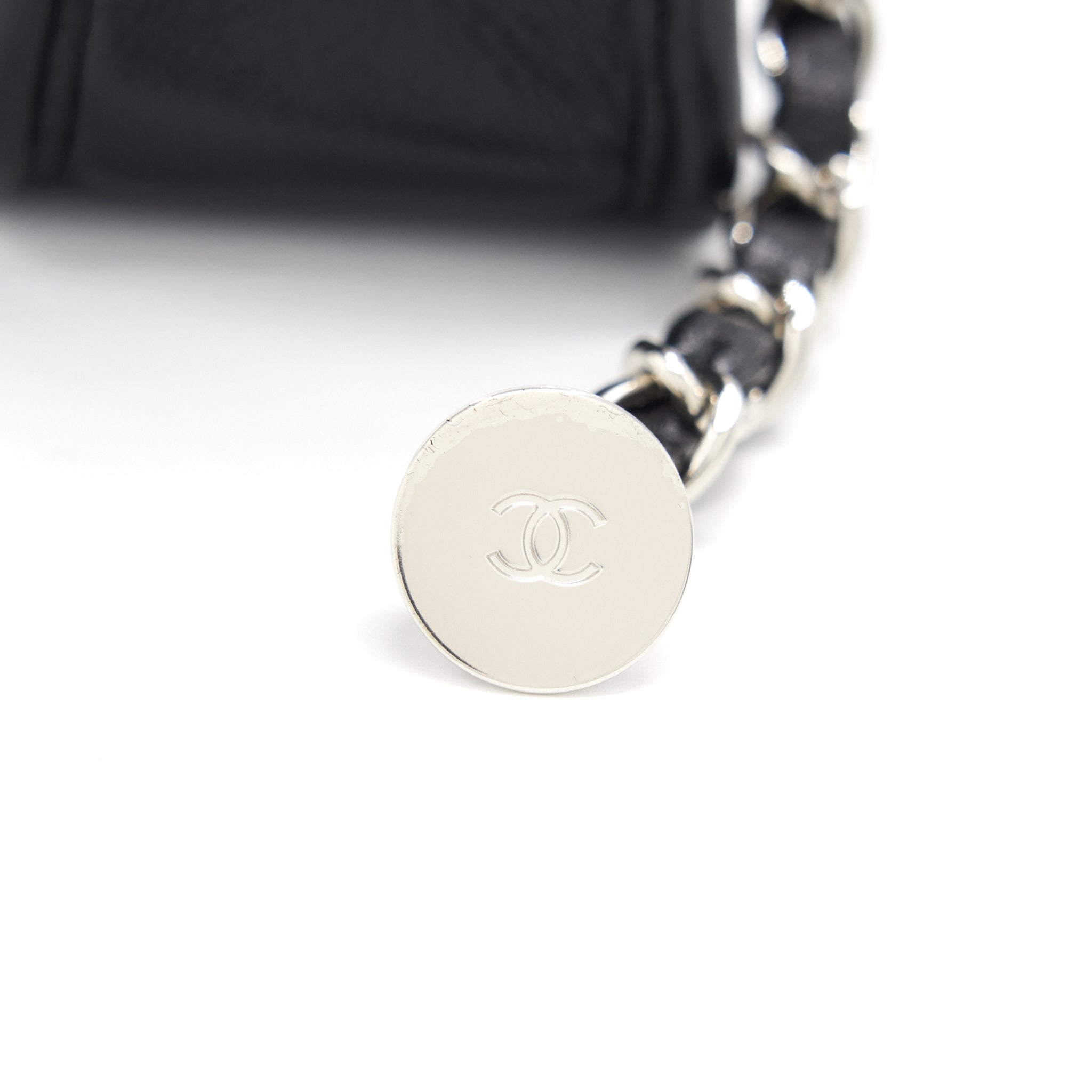 Chanel 18B Calfskin Camera Case Black