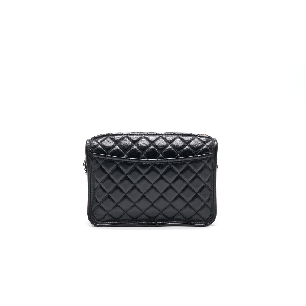 Chanel 18B Calfskin Camera Case Black