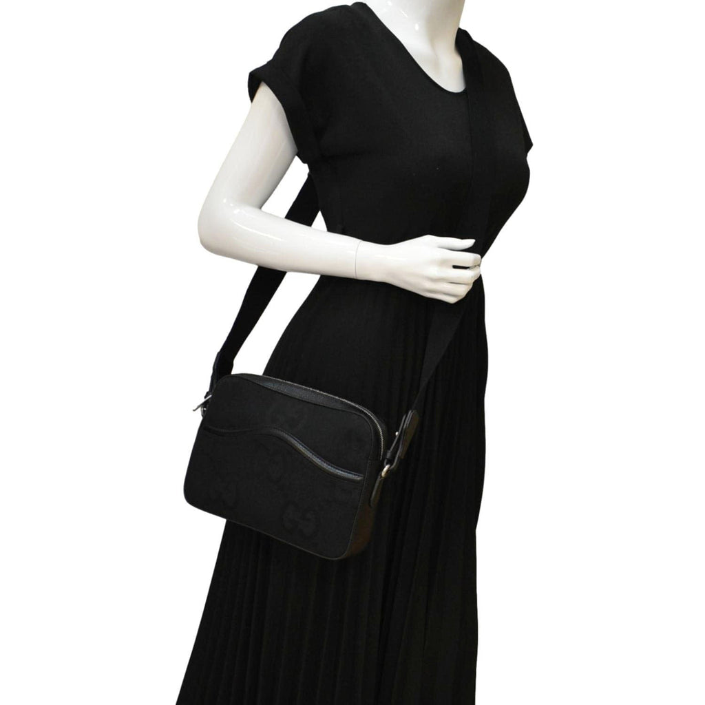 GUCCI  jumbo GG Canvas Messenger Bag Black 675891