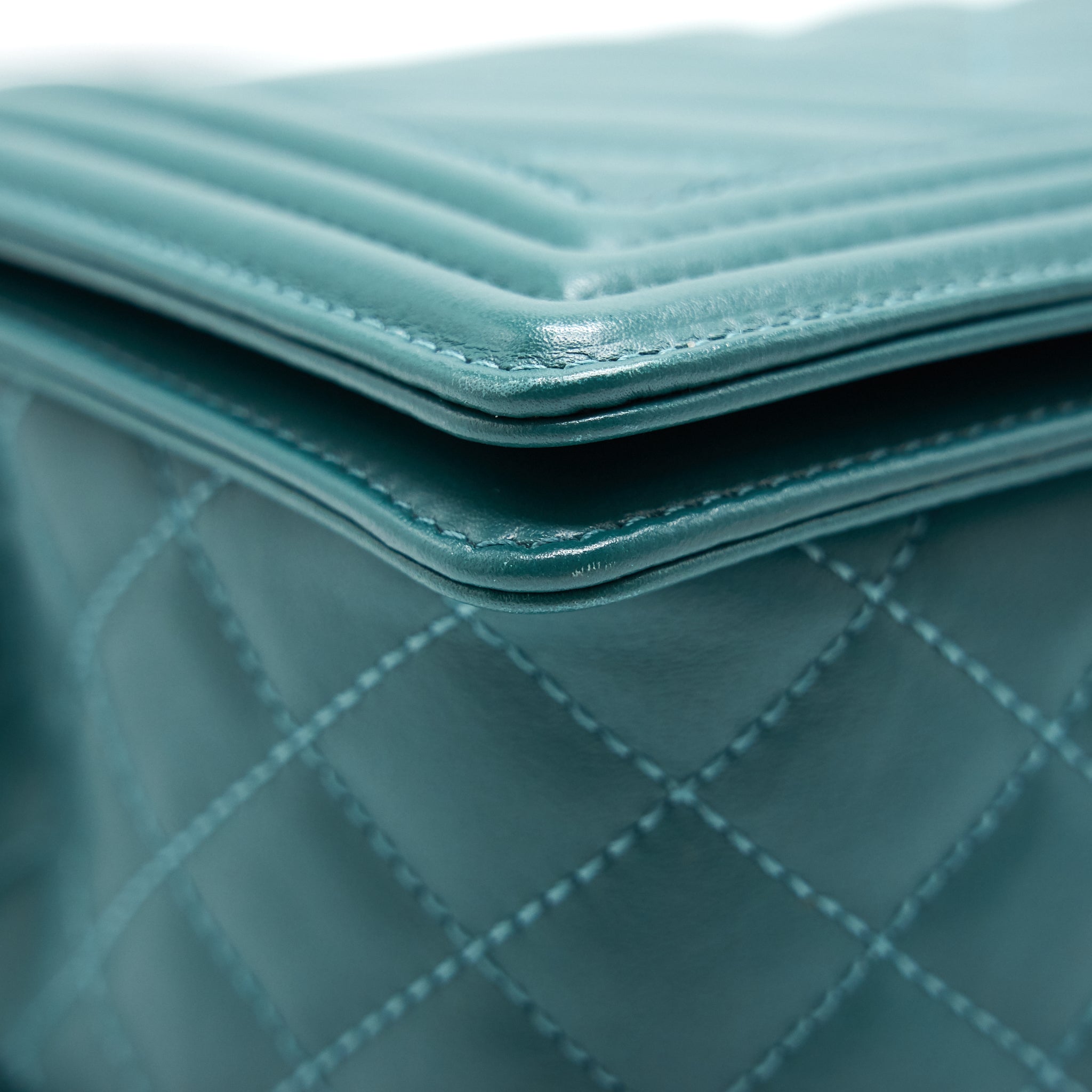 CHANEL LE BOY CHEVRON CALFSKIN PEACOCK GREEN