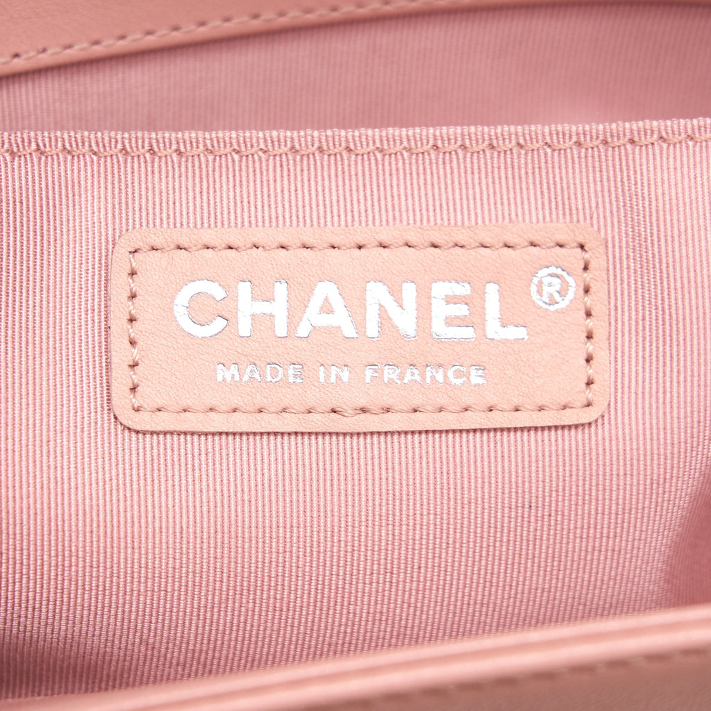 CHANEL BOY CHANEL HANDBAG LAMBSKIN PALE PINK