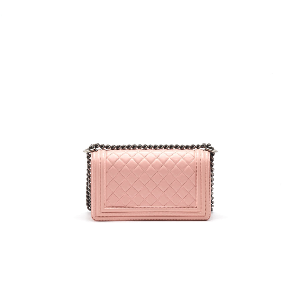 CHANEL BOY CHANEL HANDBAG LAMBSKIN PALE PINK