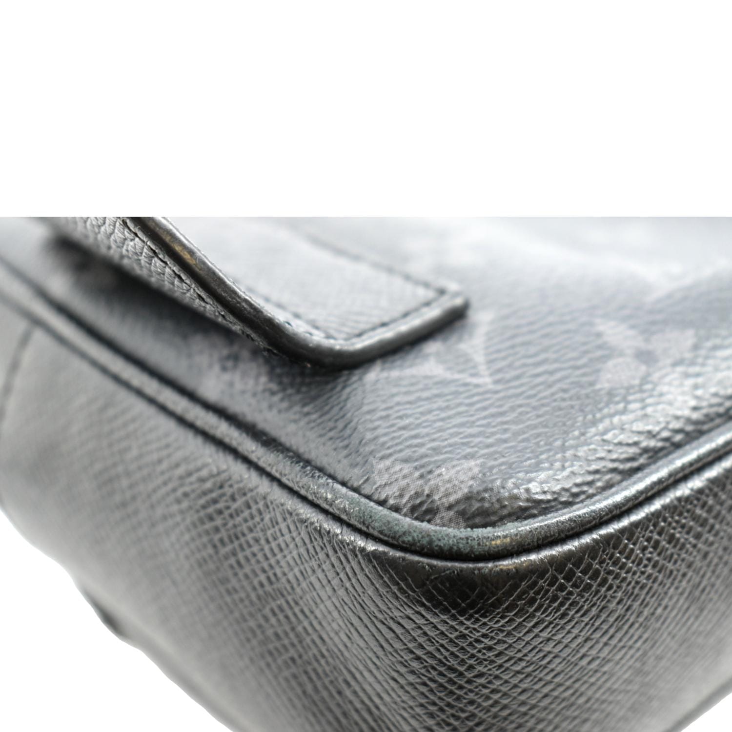 LOUIS VUITTON Outdoor Messenger Monogram Eclipse Belt Bag Black