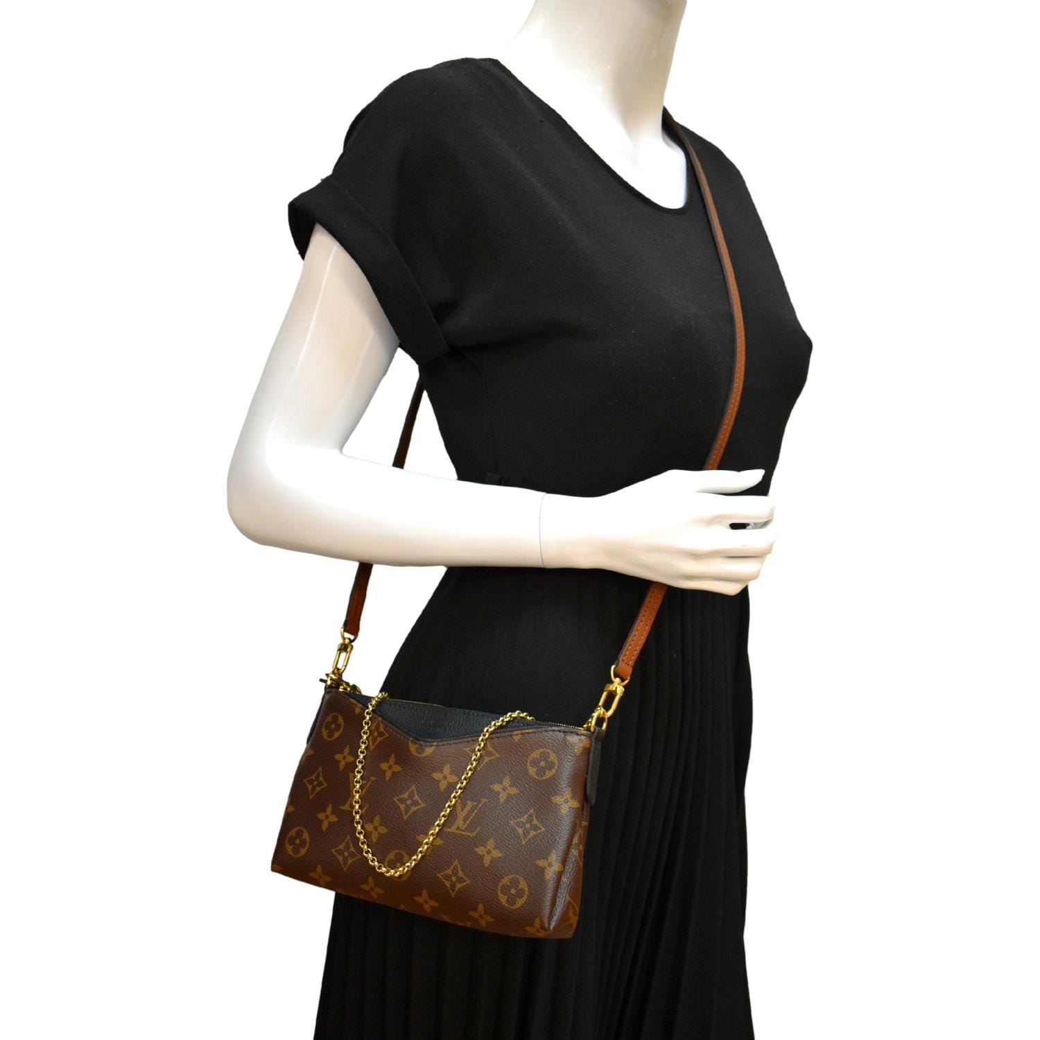 LOUIS VUITTON Pallas Monogram Canvas Clutch Crossbody Bag Brown