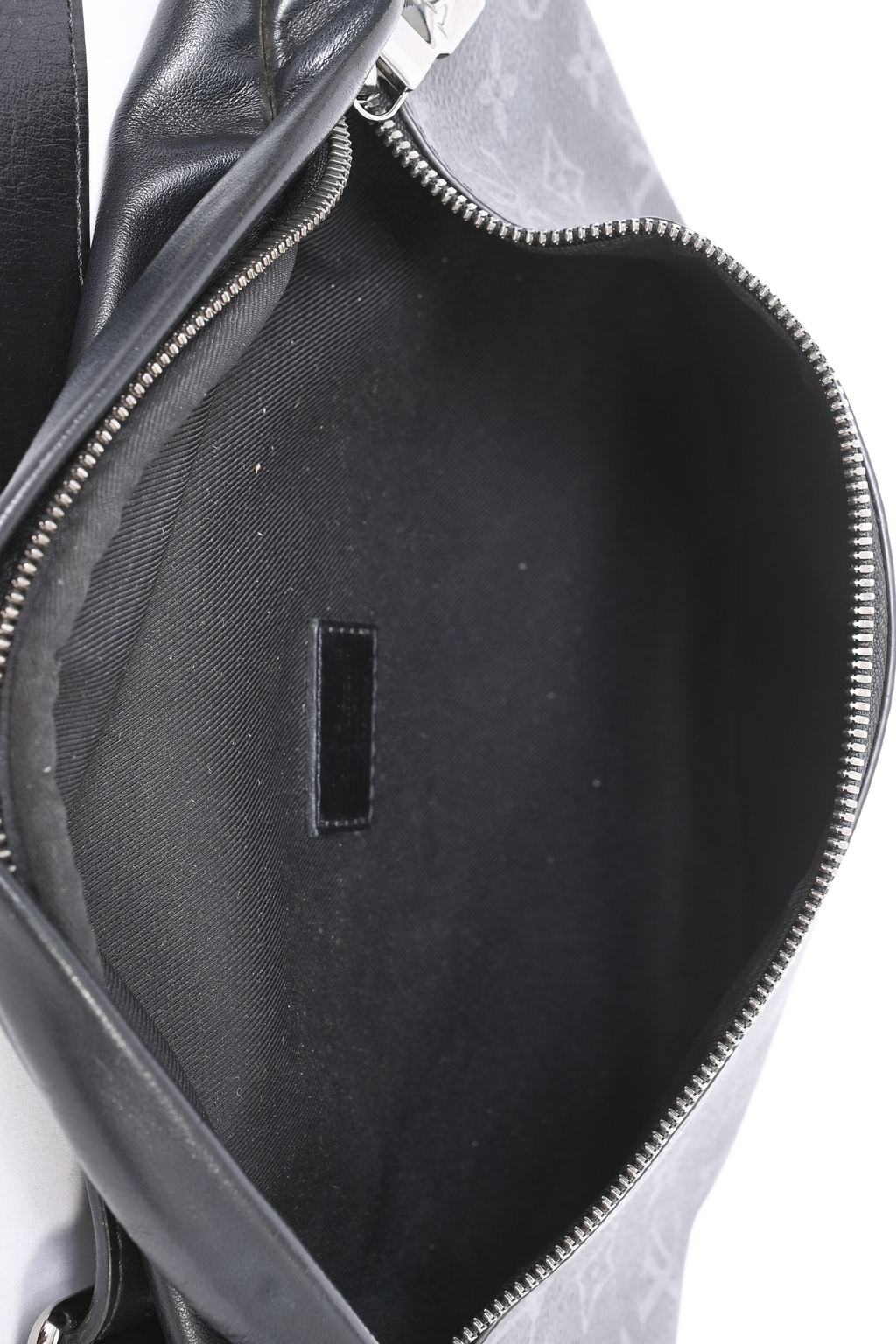 Louis Vuitton 2019 Black Monogram Eclipse Canvas 'Discovery' Bum Bag