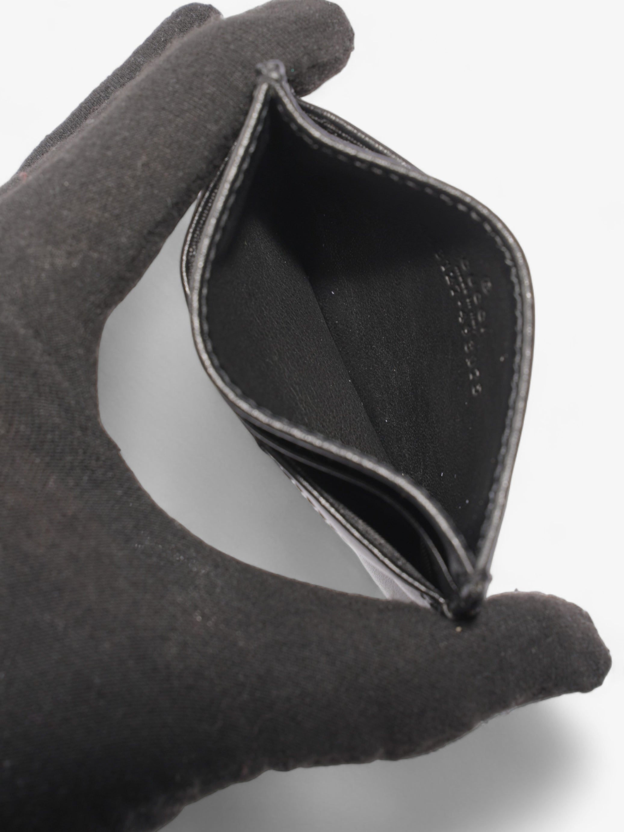 Gucci GG Marmont  Holder Black Matelasse Leather