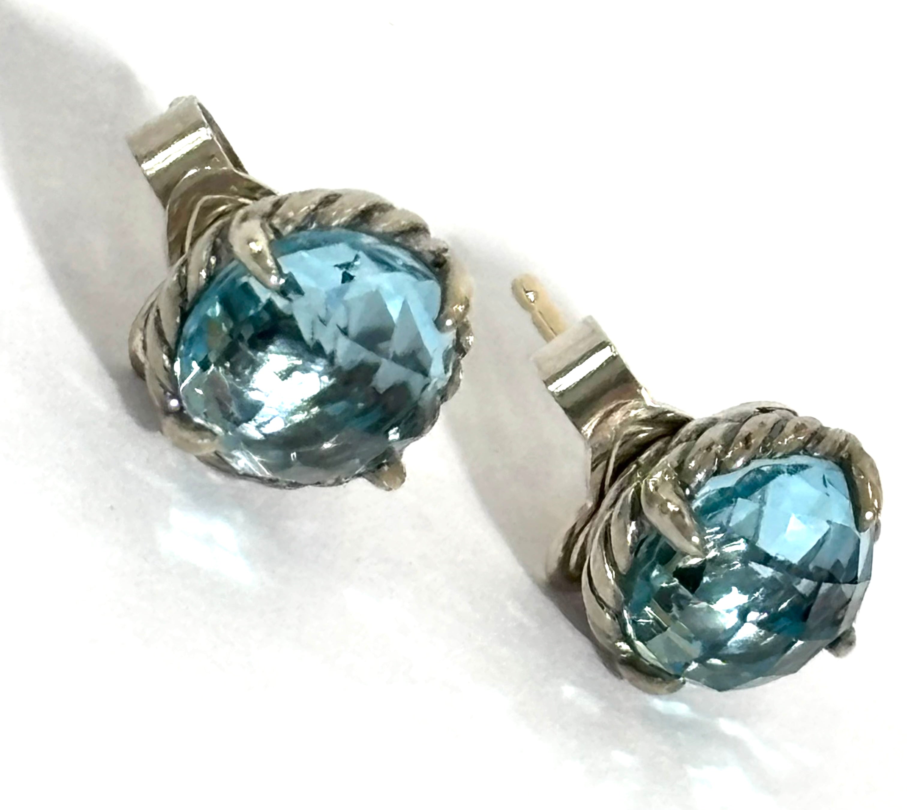 DY STERLING SILVER BLUE TOPAZ PETITE CHÂTELAINE® STUD EARRINGS