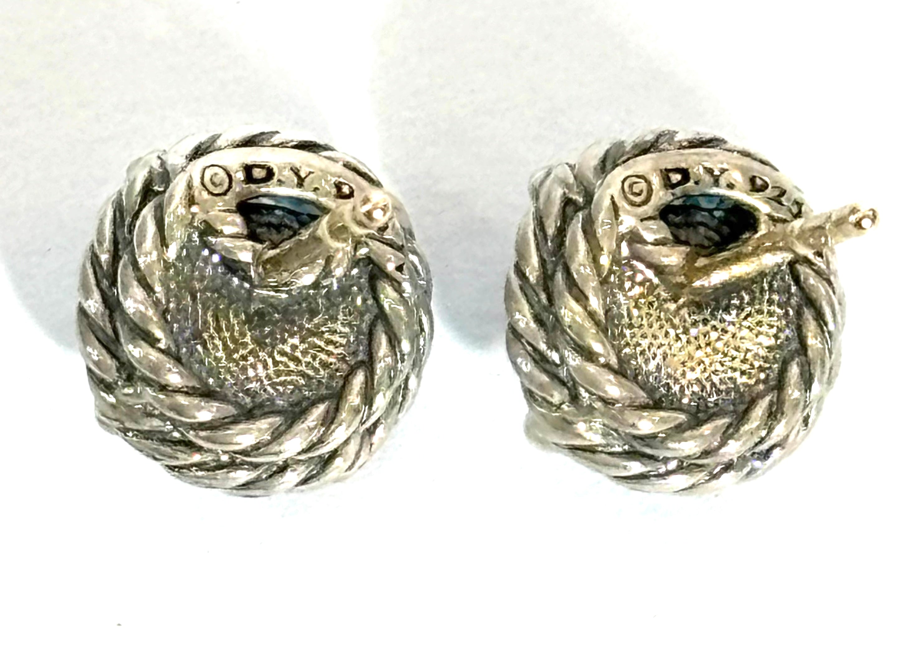 DY STERLING SILVER BLUE TOPAZ PETITE CHÂTELAINE® STUD EARRINGS