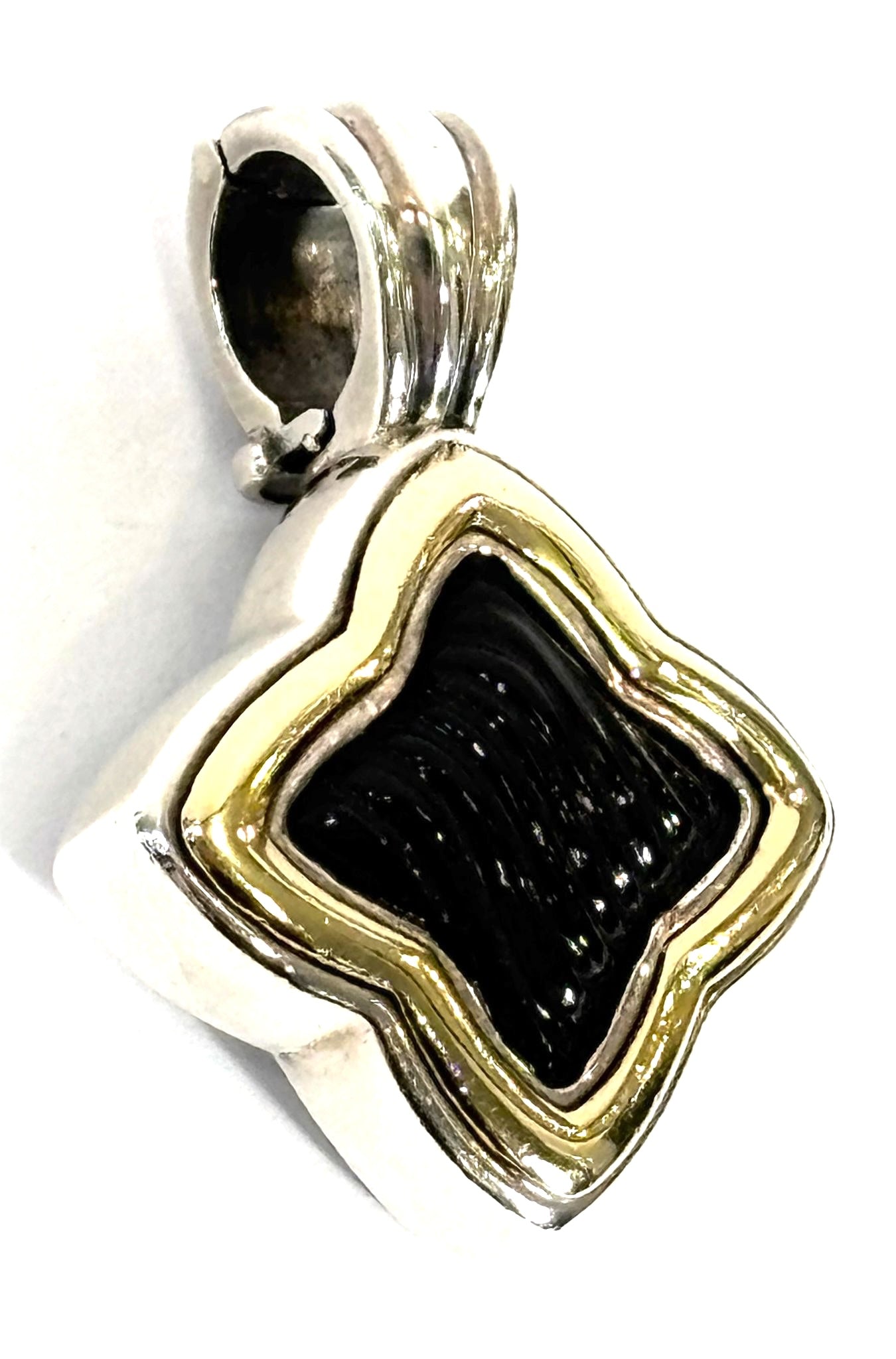 DY STERLING SILVER 18K GOLD ONYX QUATERFOIL ENHANCER CHARM PENDANT