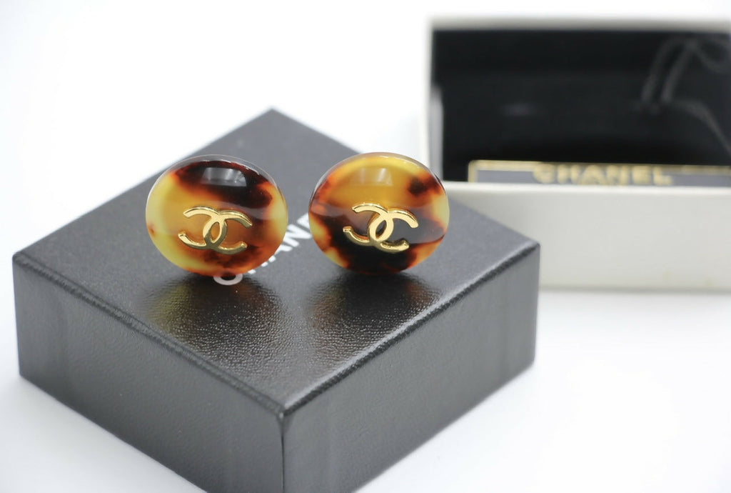 Chanel Vintage 97P Tortoise Shell Round Earrings