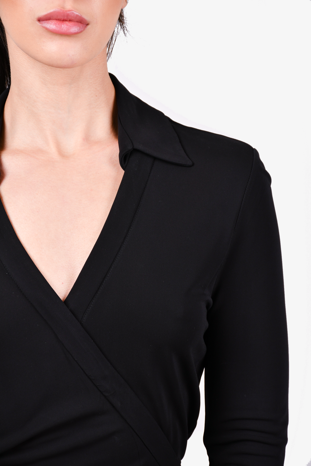 Diane Von Furstenberg Black Collared Wrap Dress Size 6
