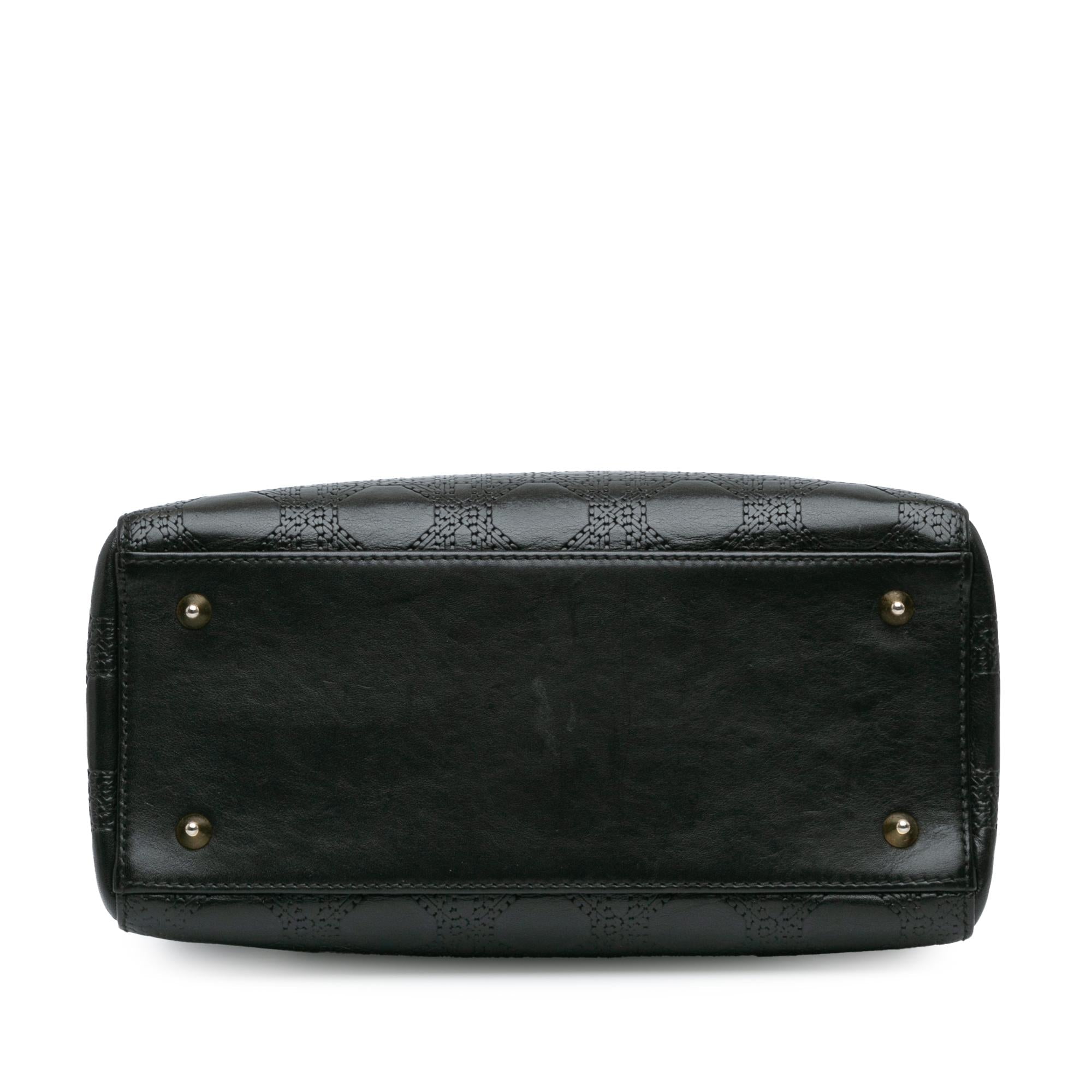 Dior Medium Calfskin Cannage Embossed Lady Dior (SHG-yFMLwG)