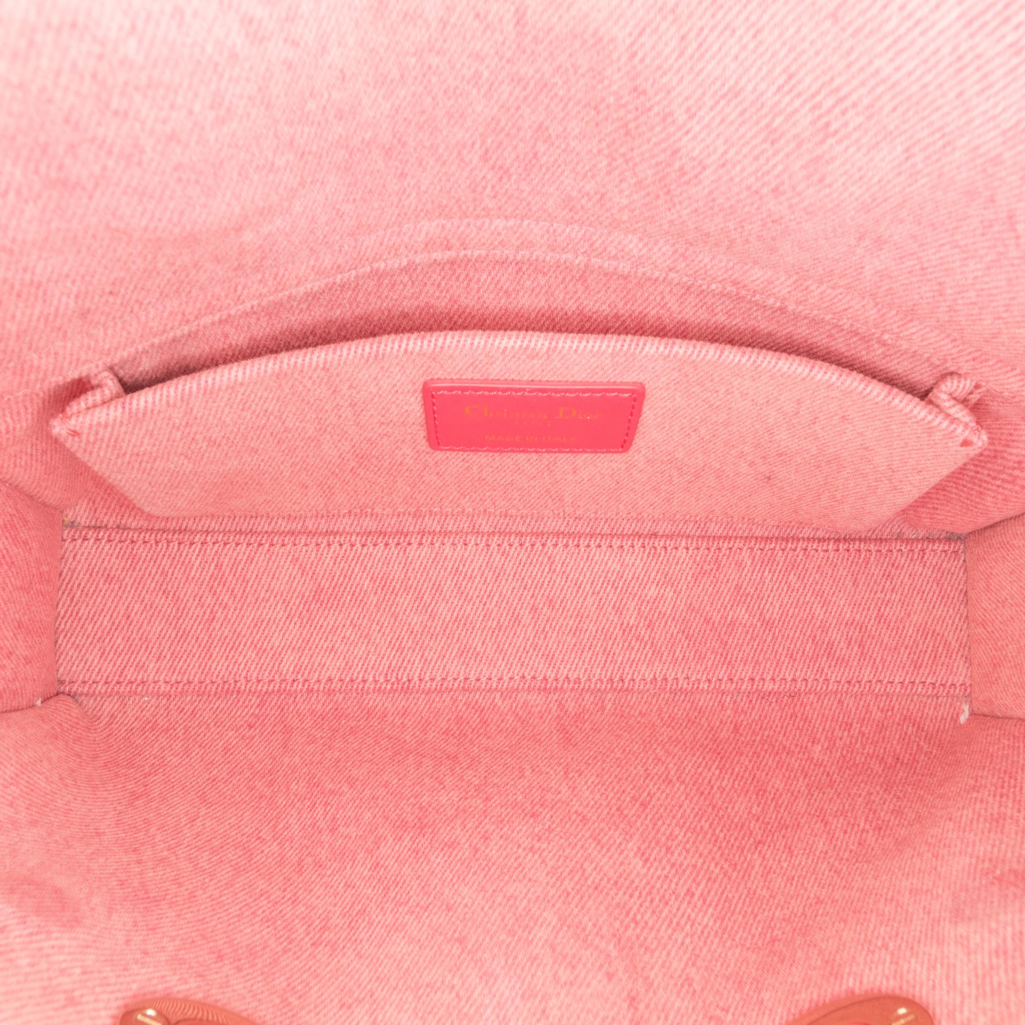 Dior Medium Denim Macrocannage Lady D Joy (SHG-Xs8HYW)