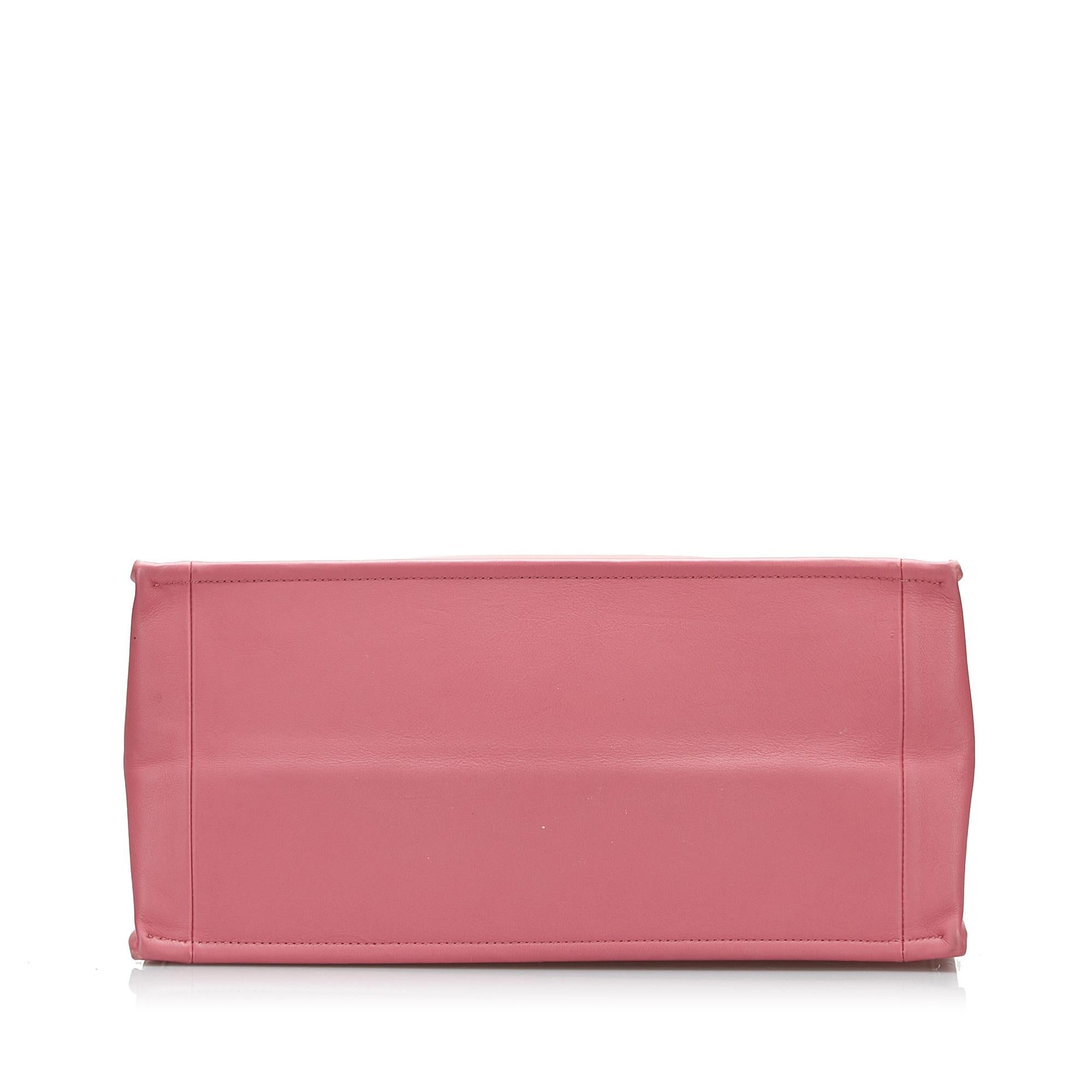 Dior Medium Embossed Book Tote (SHG-b9E8ys)