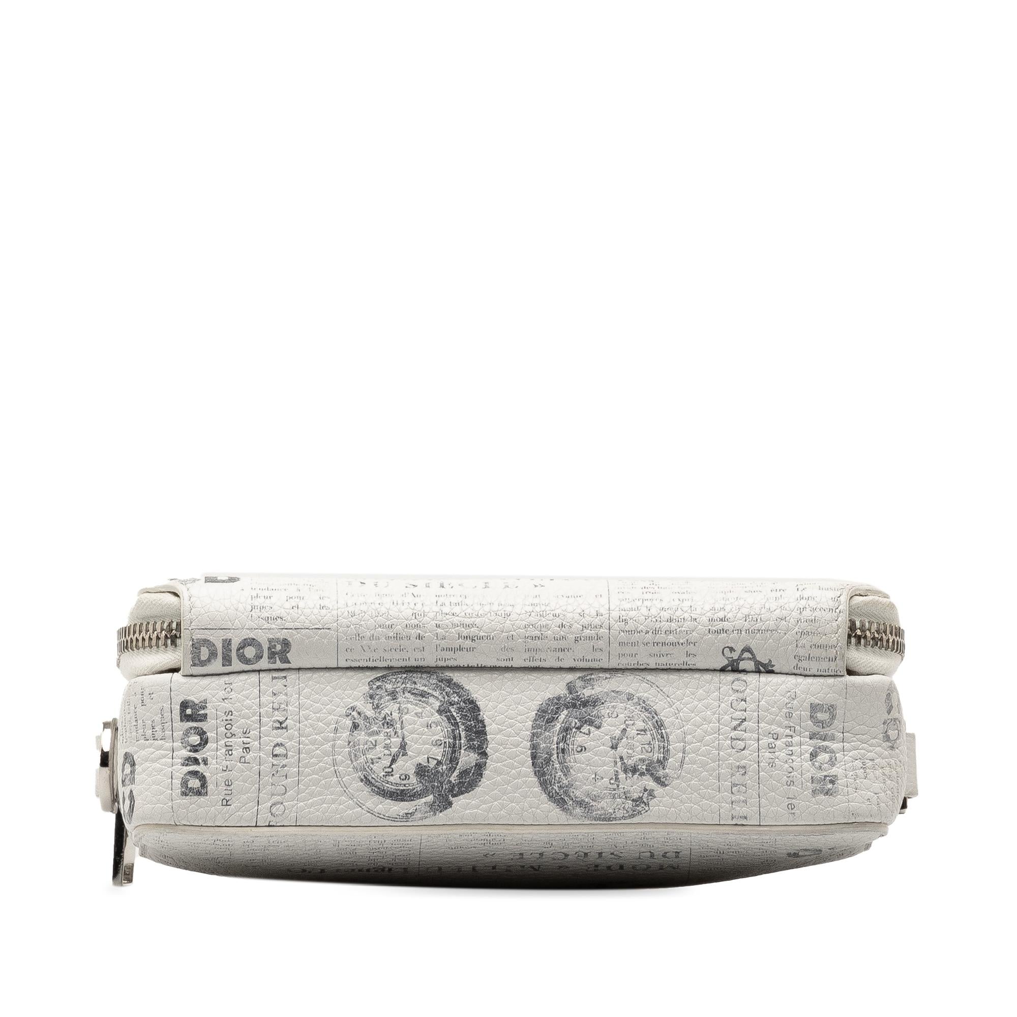 Dior x Daniel Arsham Newspaper Print Crossbody (SHG-LdIWS8)