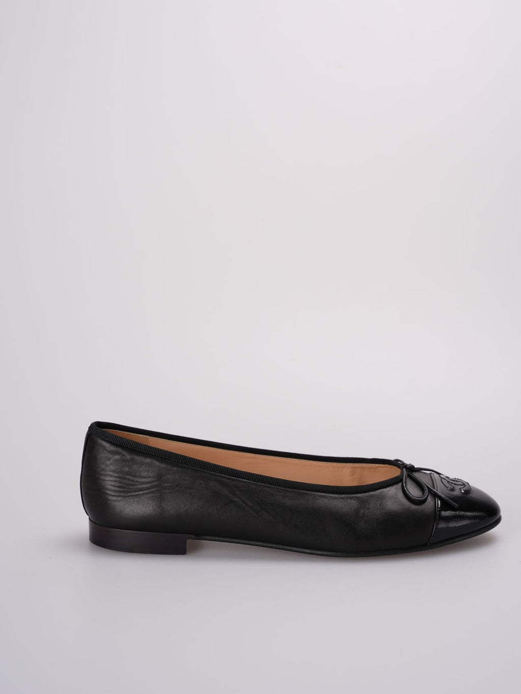 Chanel Ballet Flats in Black Leather Toe Size 40
