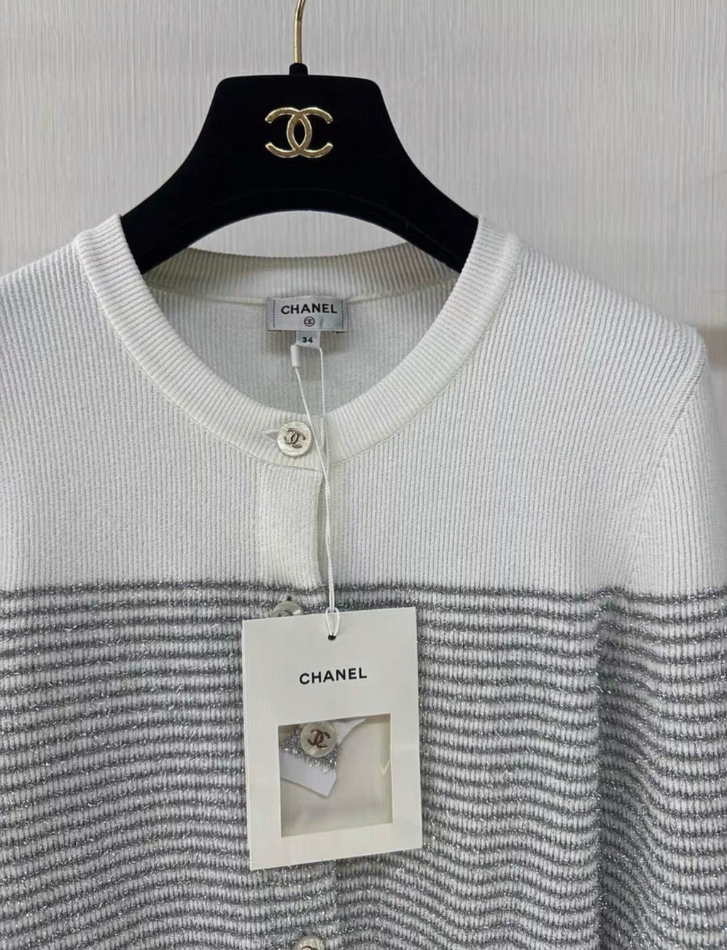 Chanel 24M coco beach gray and white striped igan size 34