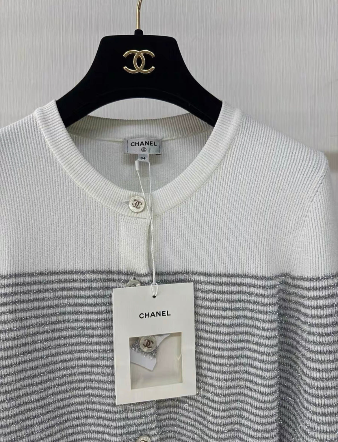 Chanel 24M coco beach gray and white striped igan size 34