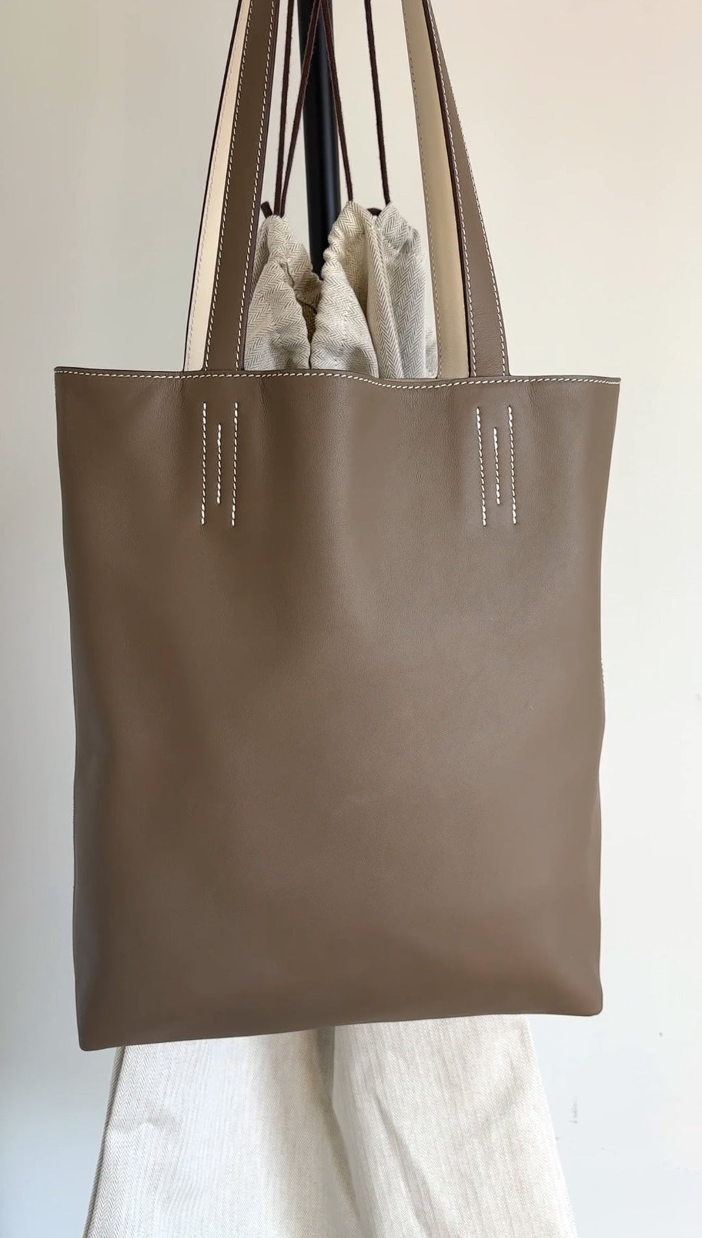 Hermes Taupe Craie Neo Double Sens 35 Swift Leather Reversible Tote Bag