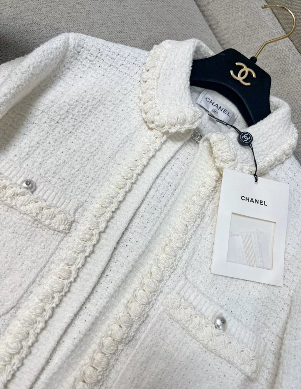 Chanel 25P white tweed Jacket