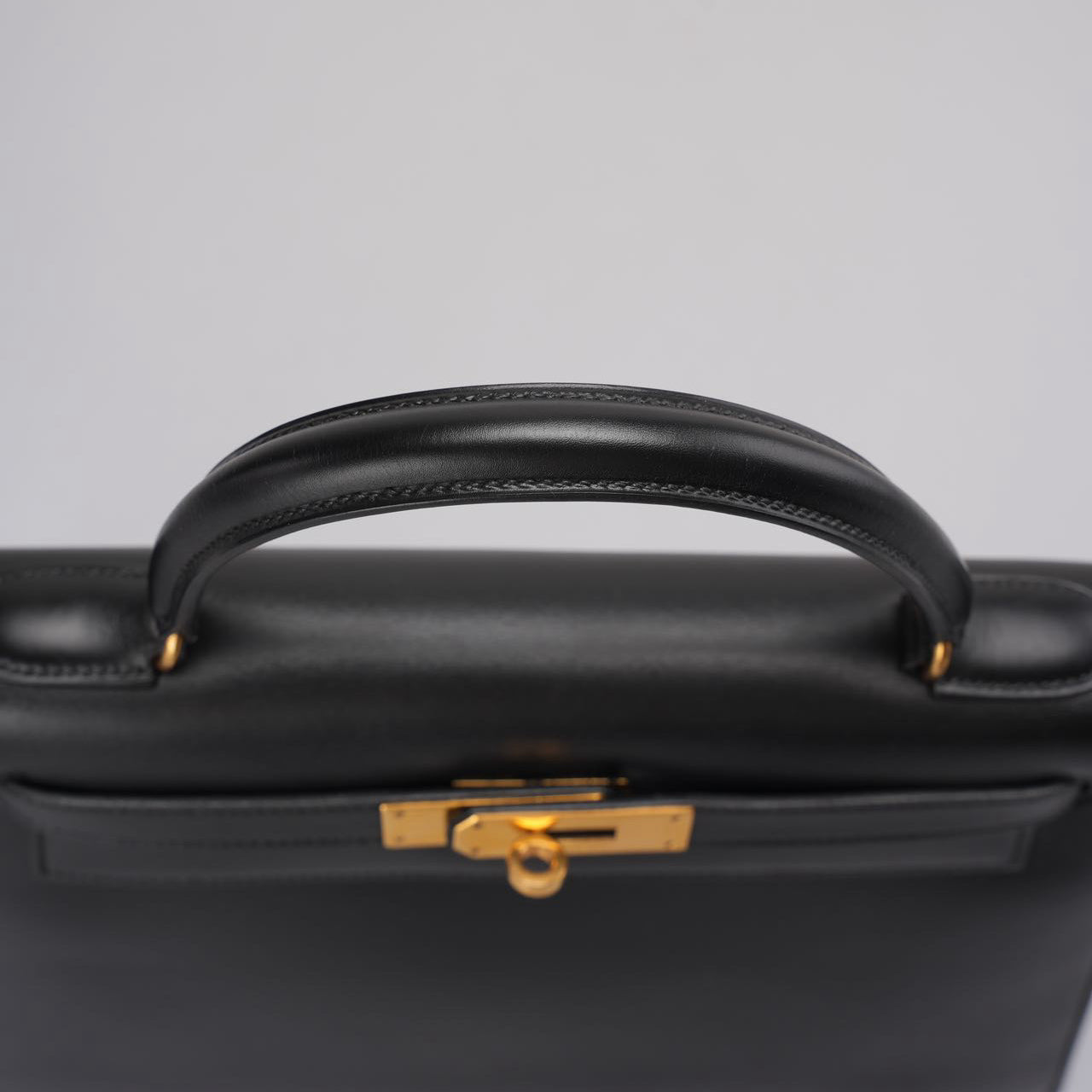 Hermes Vintage Kelly 28 Sellier Bag in Black Calf Box Leather With Gold Hardware