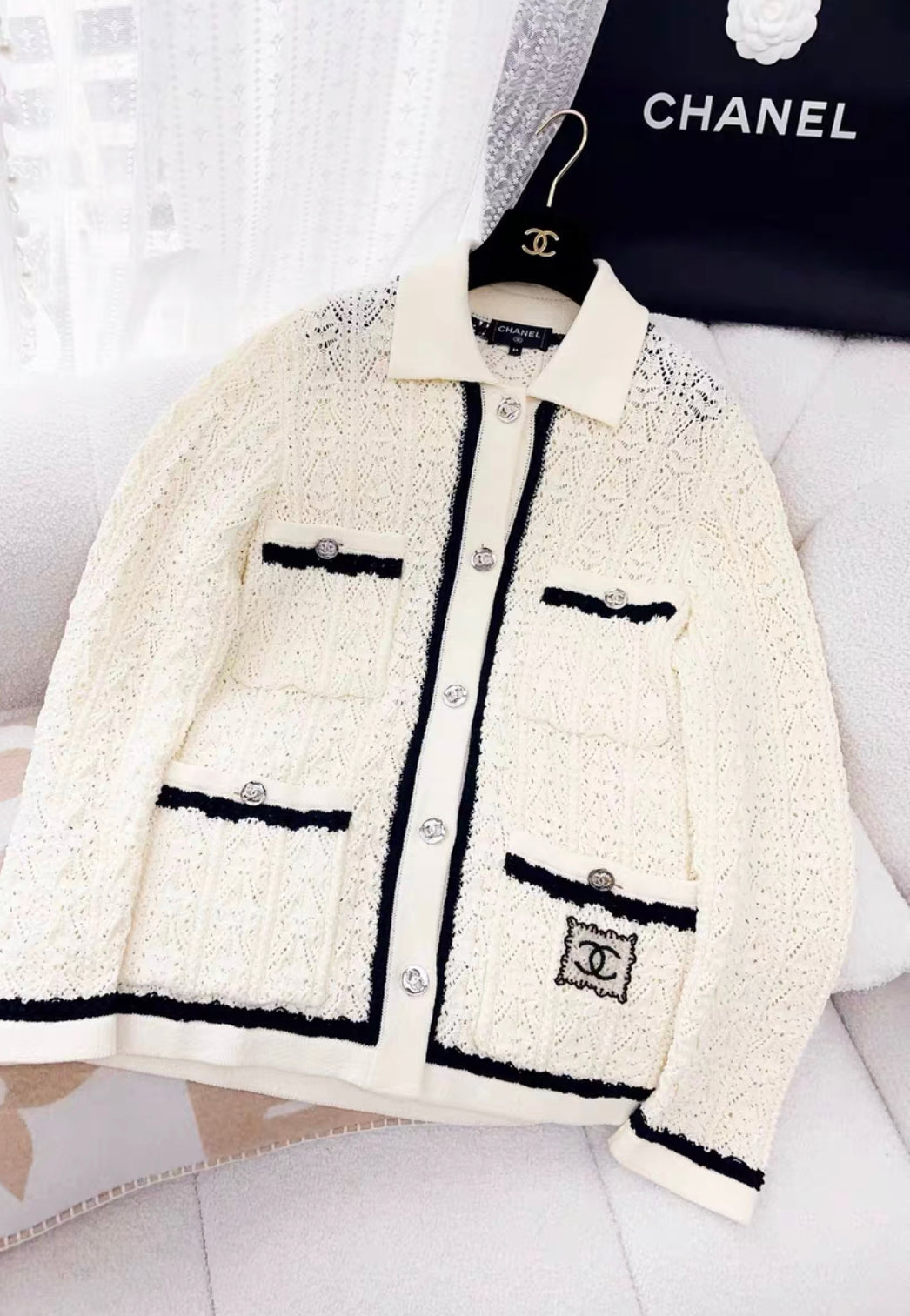 Chanel 24P white knitted igan size 34