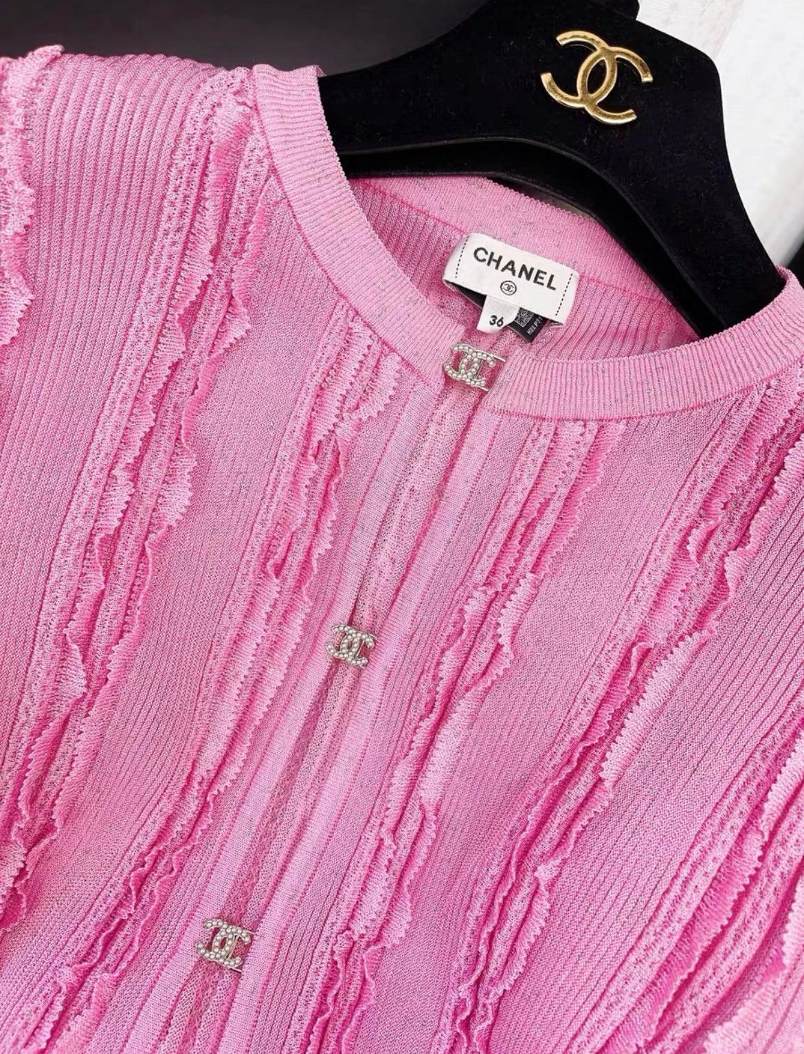 Chanel 23P Rose Crystal CC Buttons Viscose Cropped igan size 36
