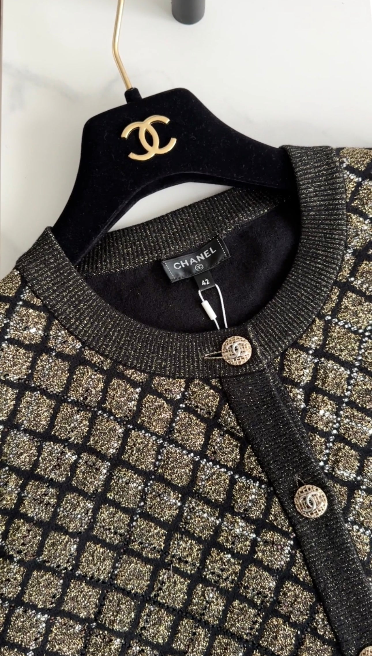 Chanel 20A Black and gold Shimmer Knit igan Sweater - S / M