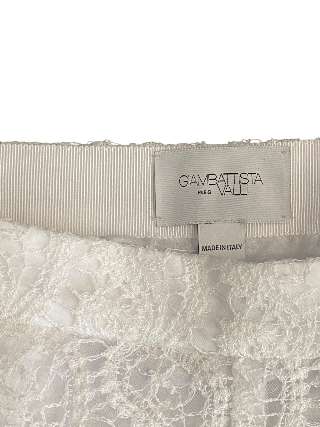 Giambattista Valli White Lace Shorts - 42 / US 6