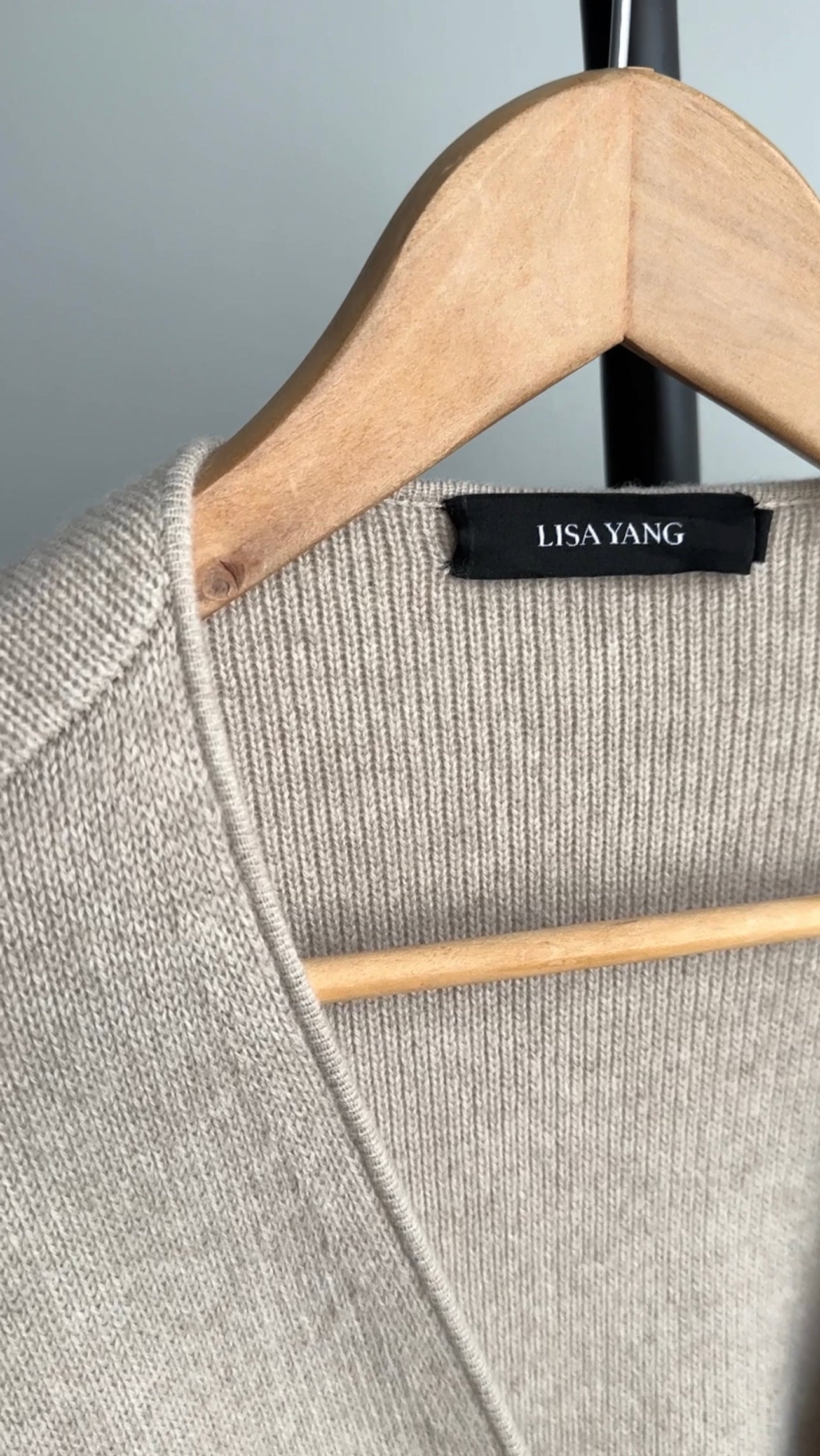 Lisa Yang Light Greige Cashmere igan Sweater - S / M