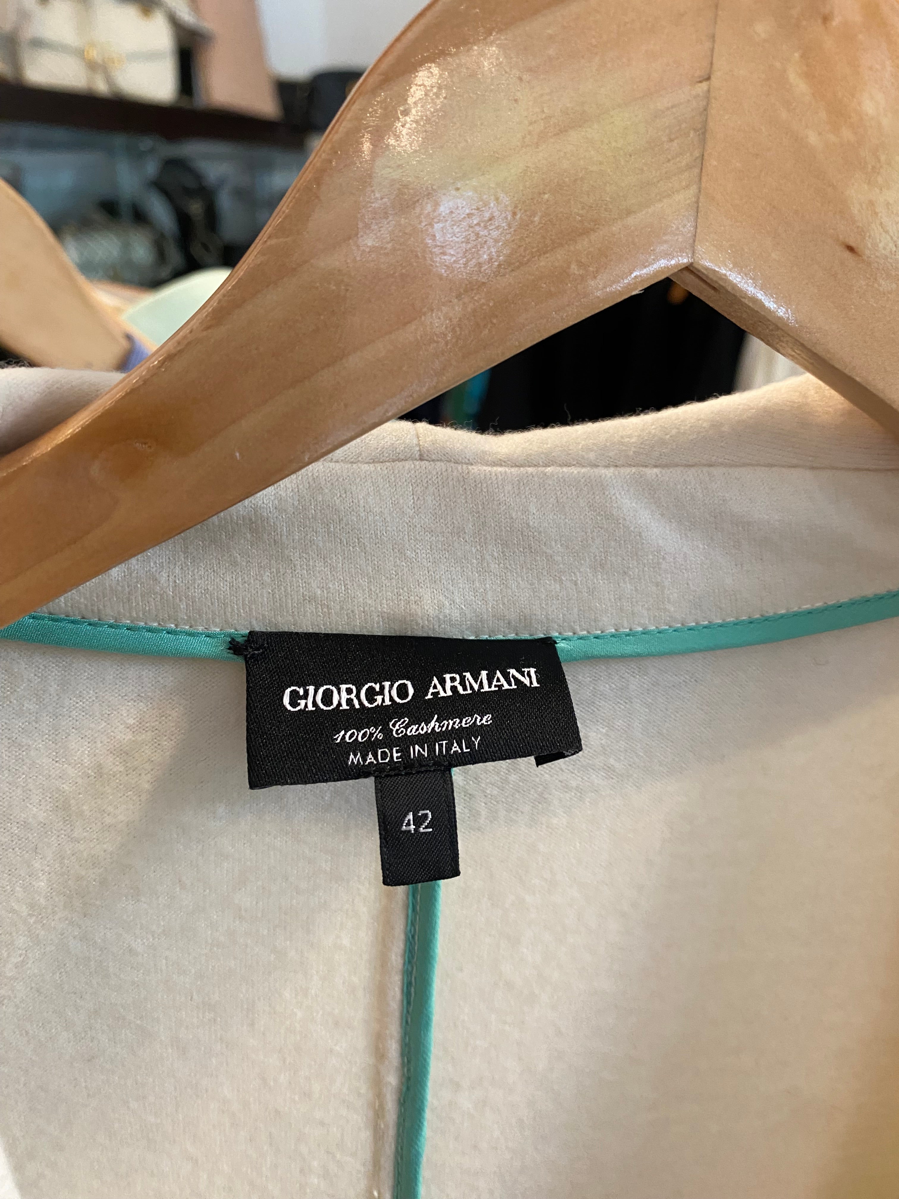 Giorgio Armani Ivory Cashmere Blazer - 42 / US 6