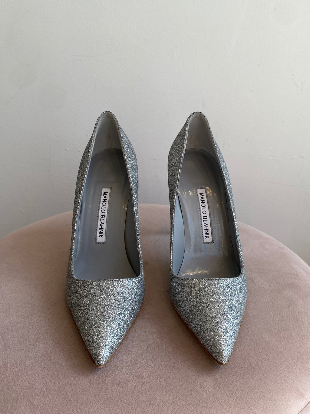 Manolo Blahnik Glitter Pumps -38