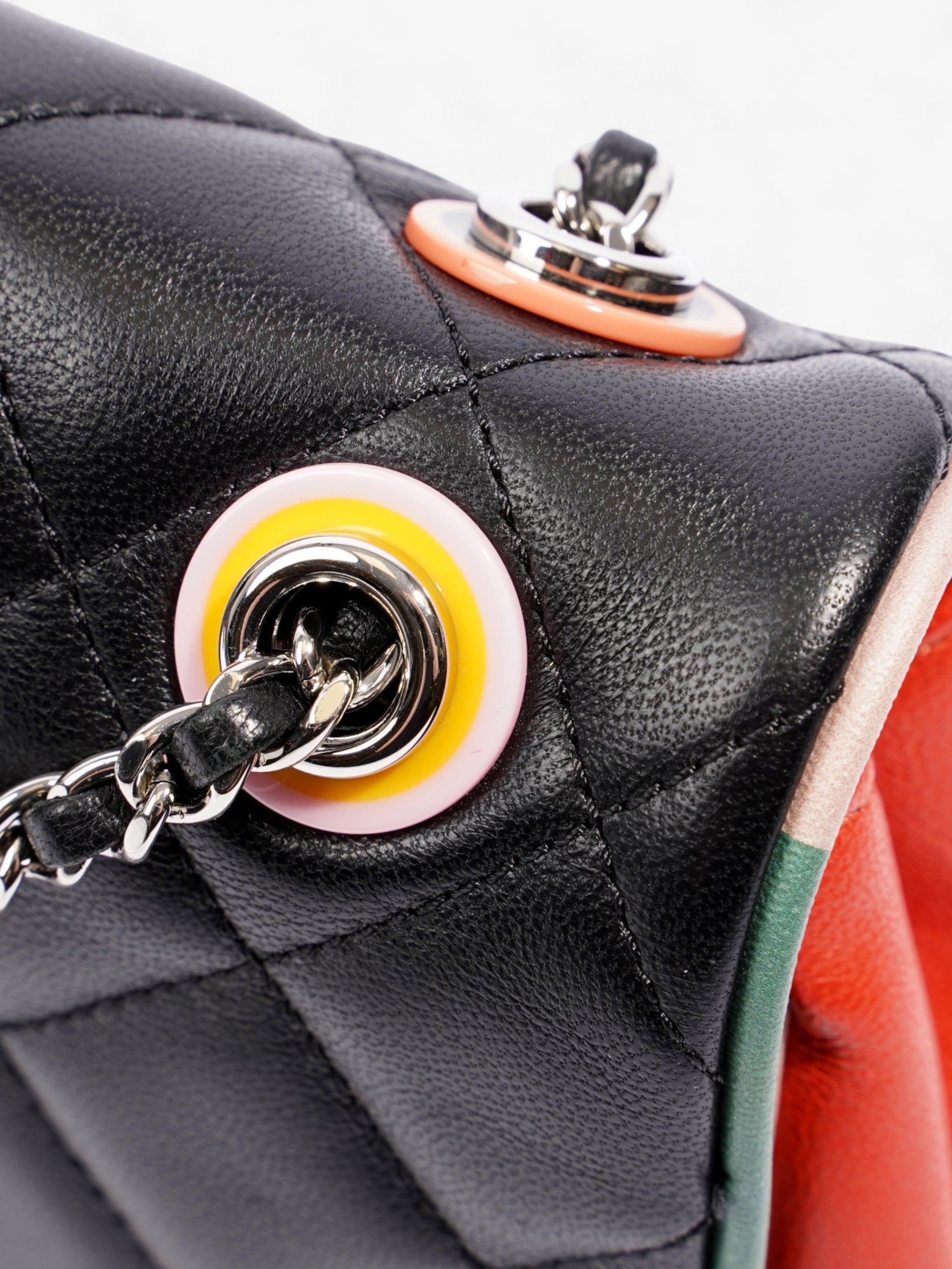 Chanel Classic Single Flap Black / Multicoloured Lambskin Leather Medium