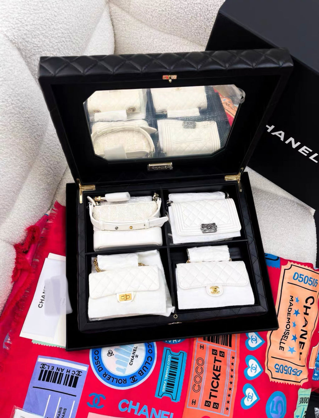 Chanel Set Of 4 white Mini Bags with Quilted Trunk