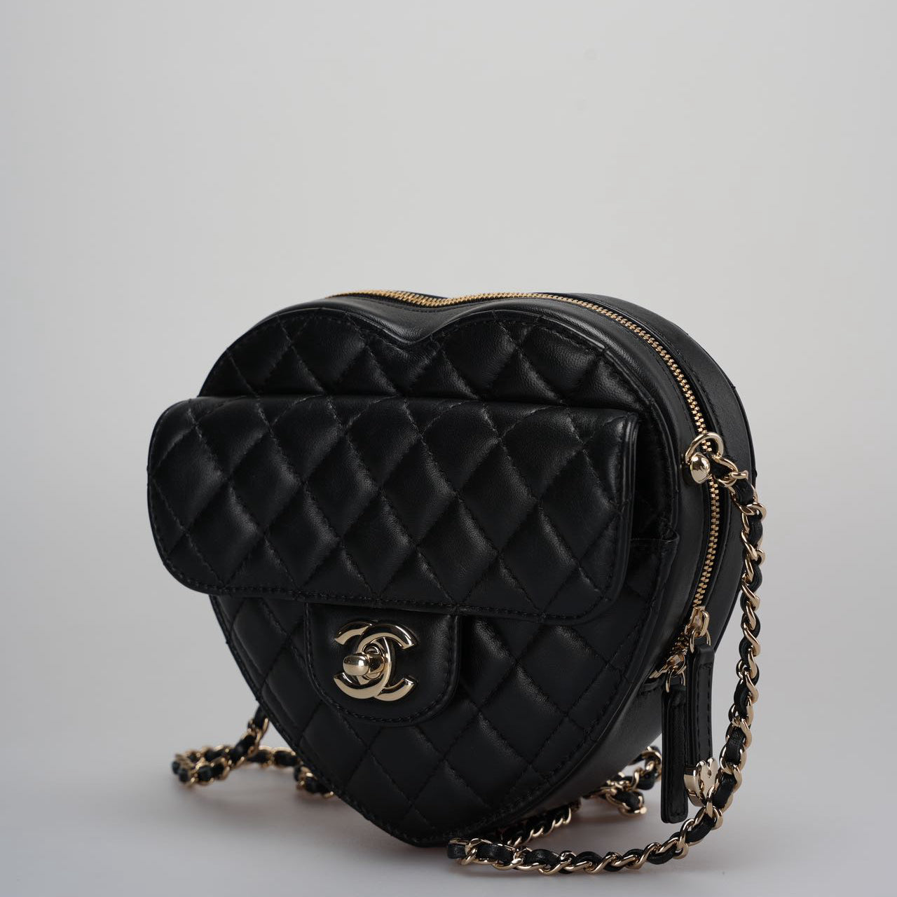 Chanel Lambskin Quilted CC In Love big Heart Clutch With Chain in Black