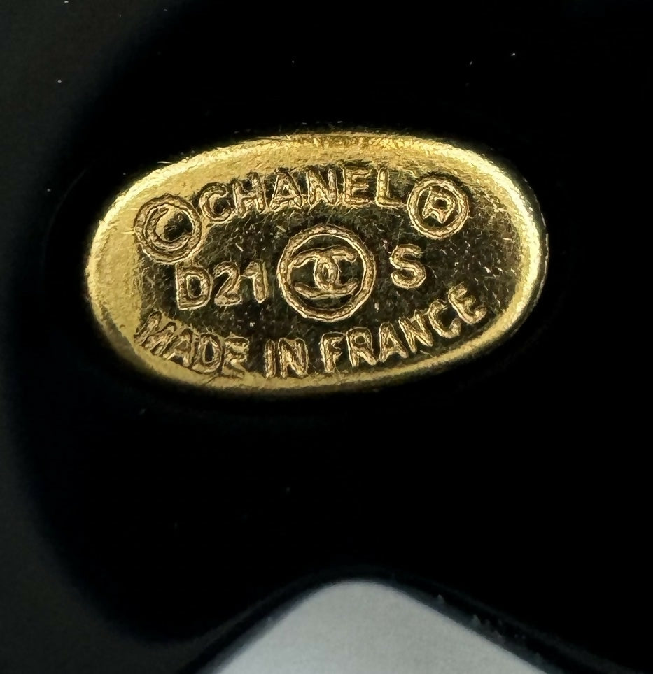 Chanel D21S Resin Black Gold Star Brooch