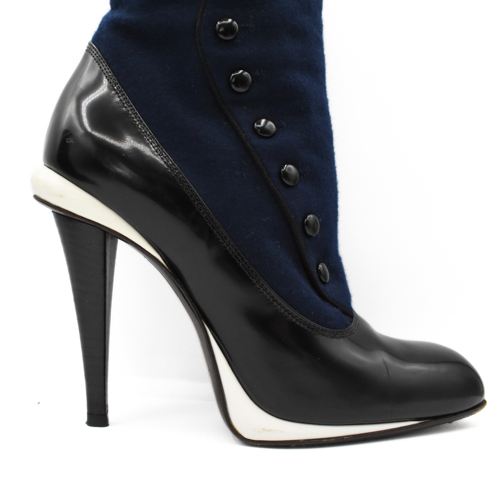 Fendi Wool Ankle Booties - Women's 38