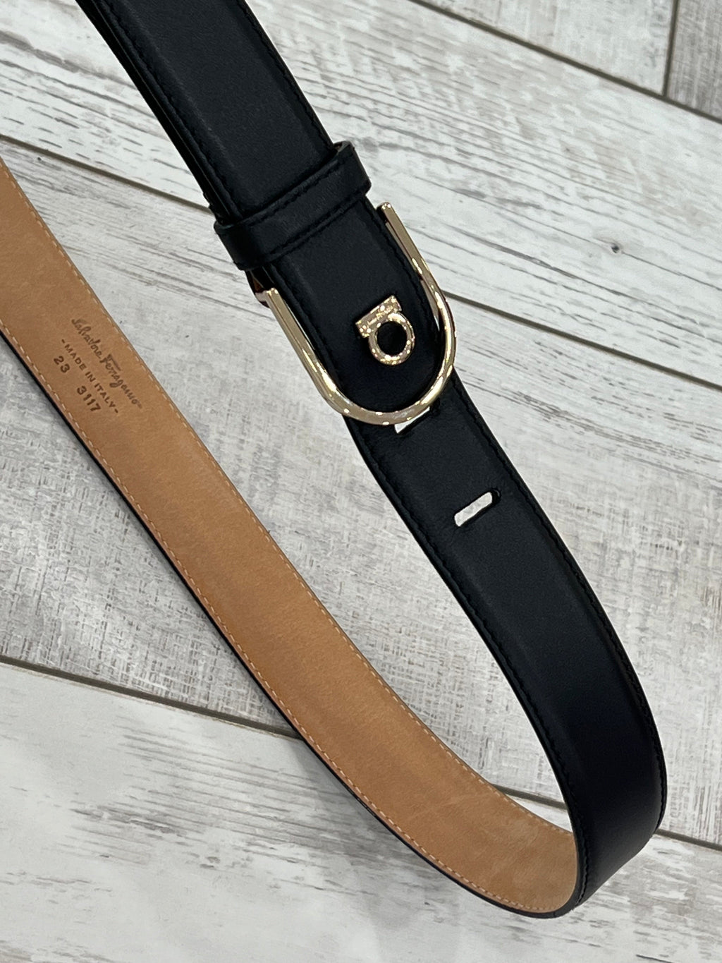 SALVATORE FERRAGAMO GANCINI CALFSKIN LEATHER BELT