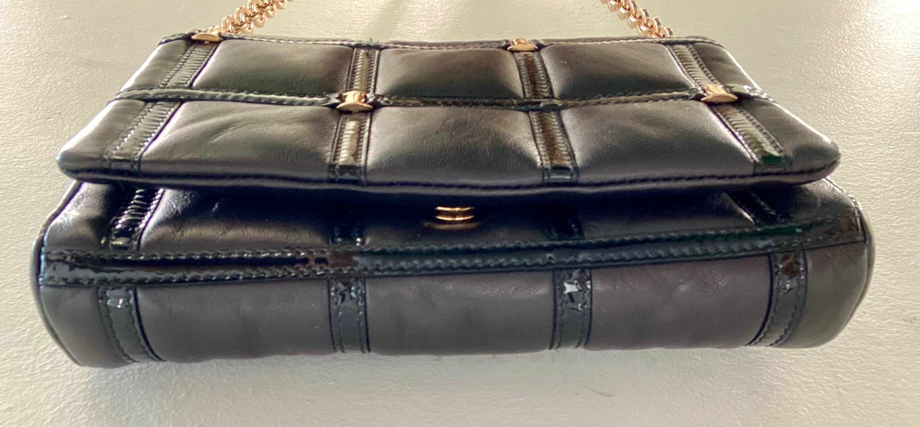 SALVATORE FERRAGAMO VARA QUILTED SOFT LEATHER CHAIN CROSSBODY BAG
