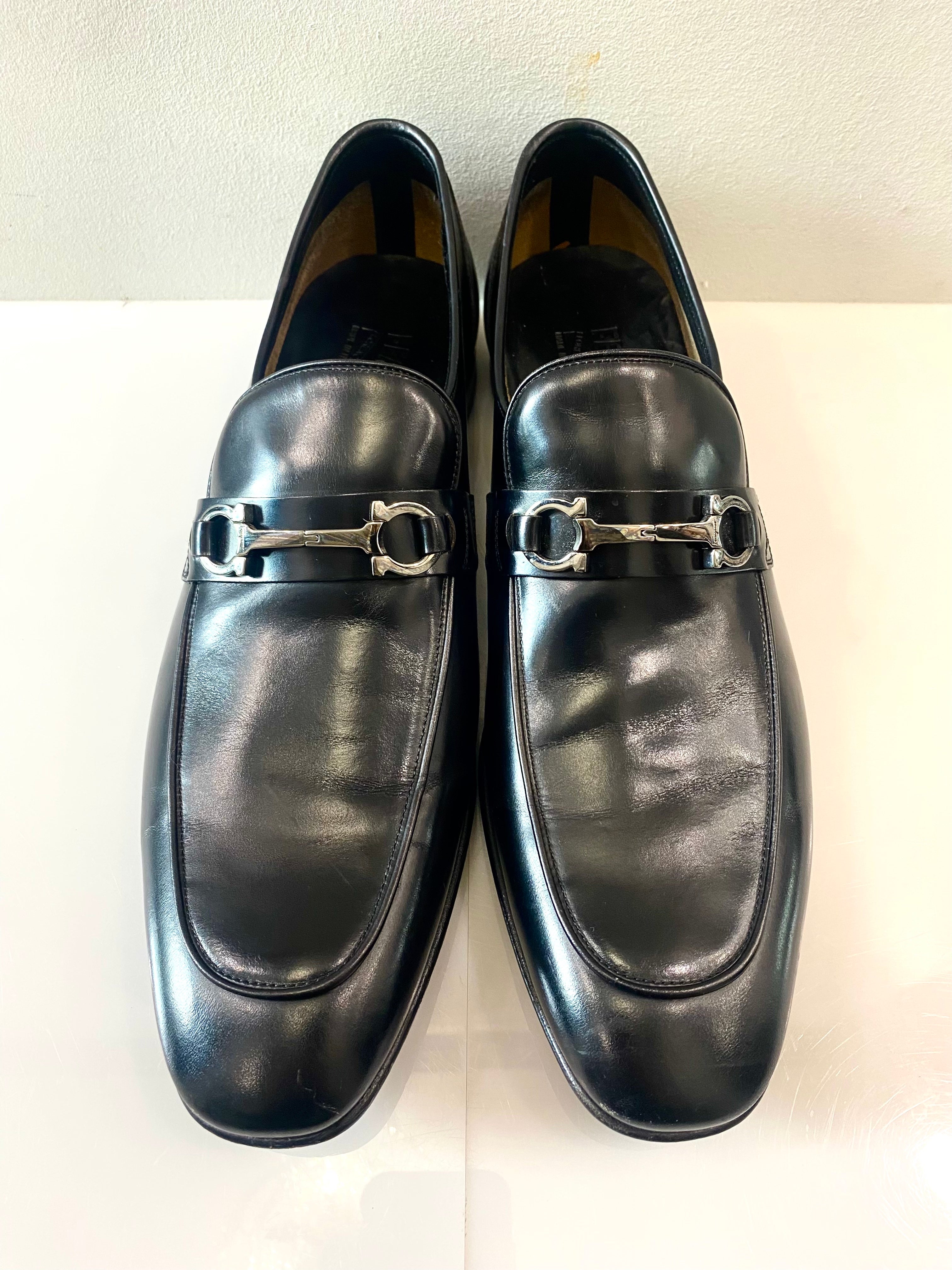 SALVATORE FERRAGAMO PAVIA GANCINI LEATHER LOAFERS