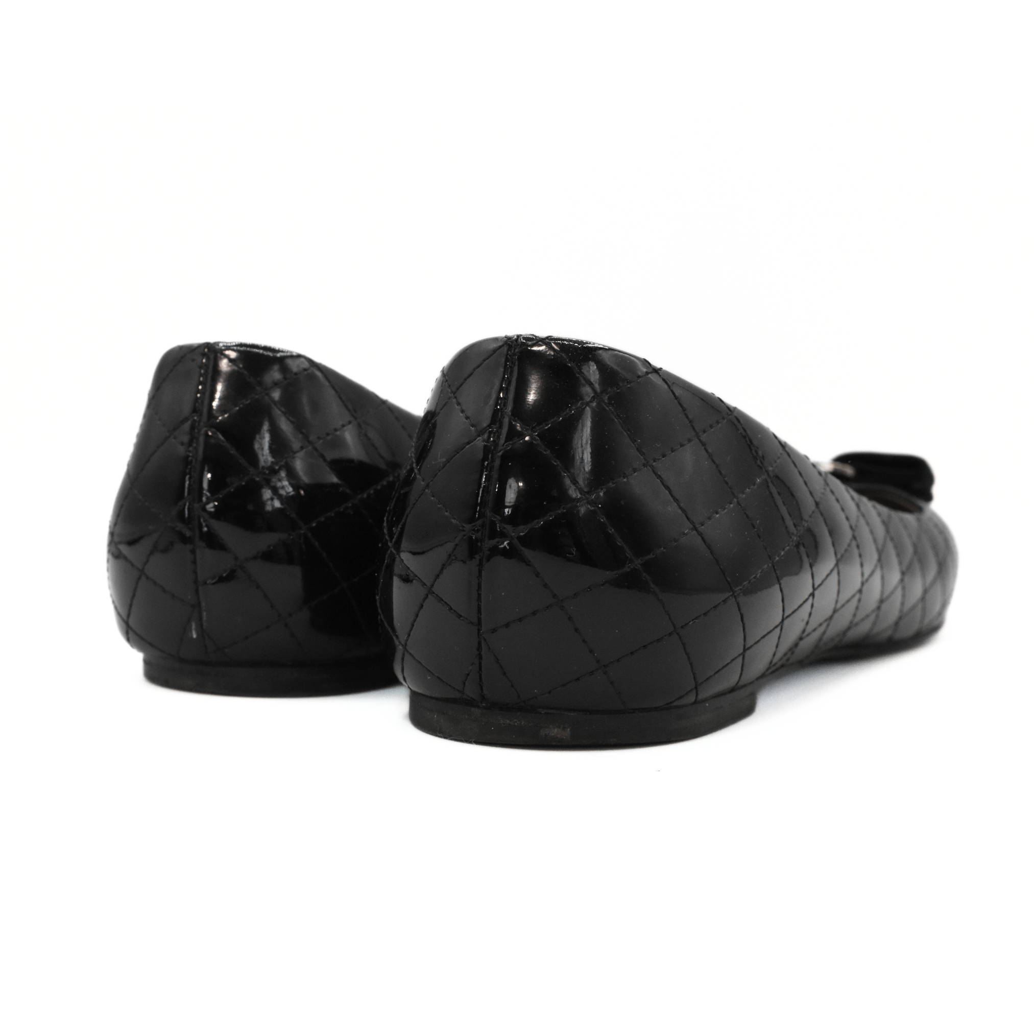 Salvatore Ferragamo 'Vera' Flats - Women's 9