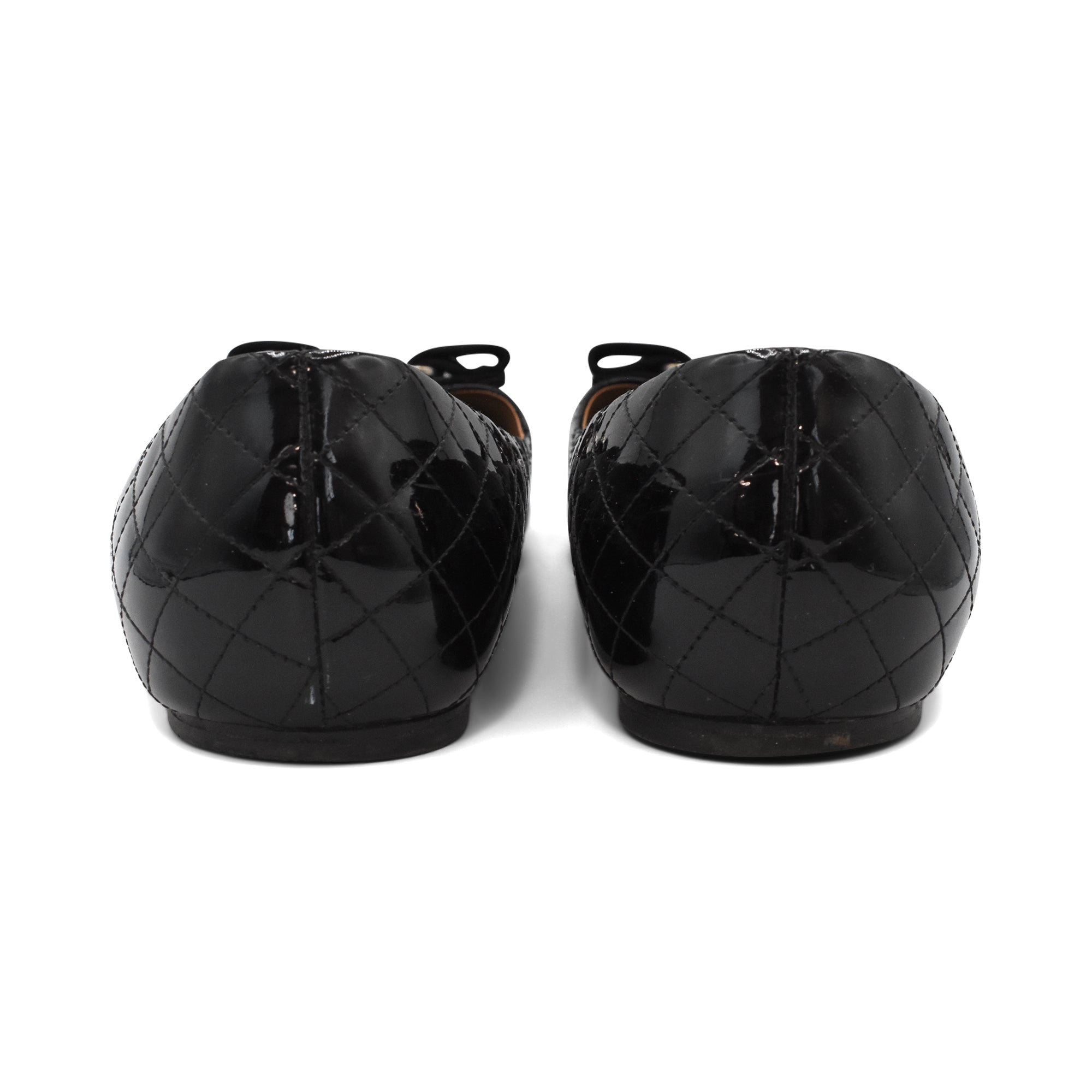 Salvatore Ferragamo 'Vera' Flats - Women's 9
