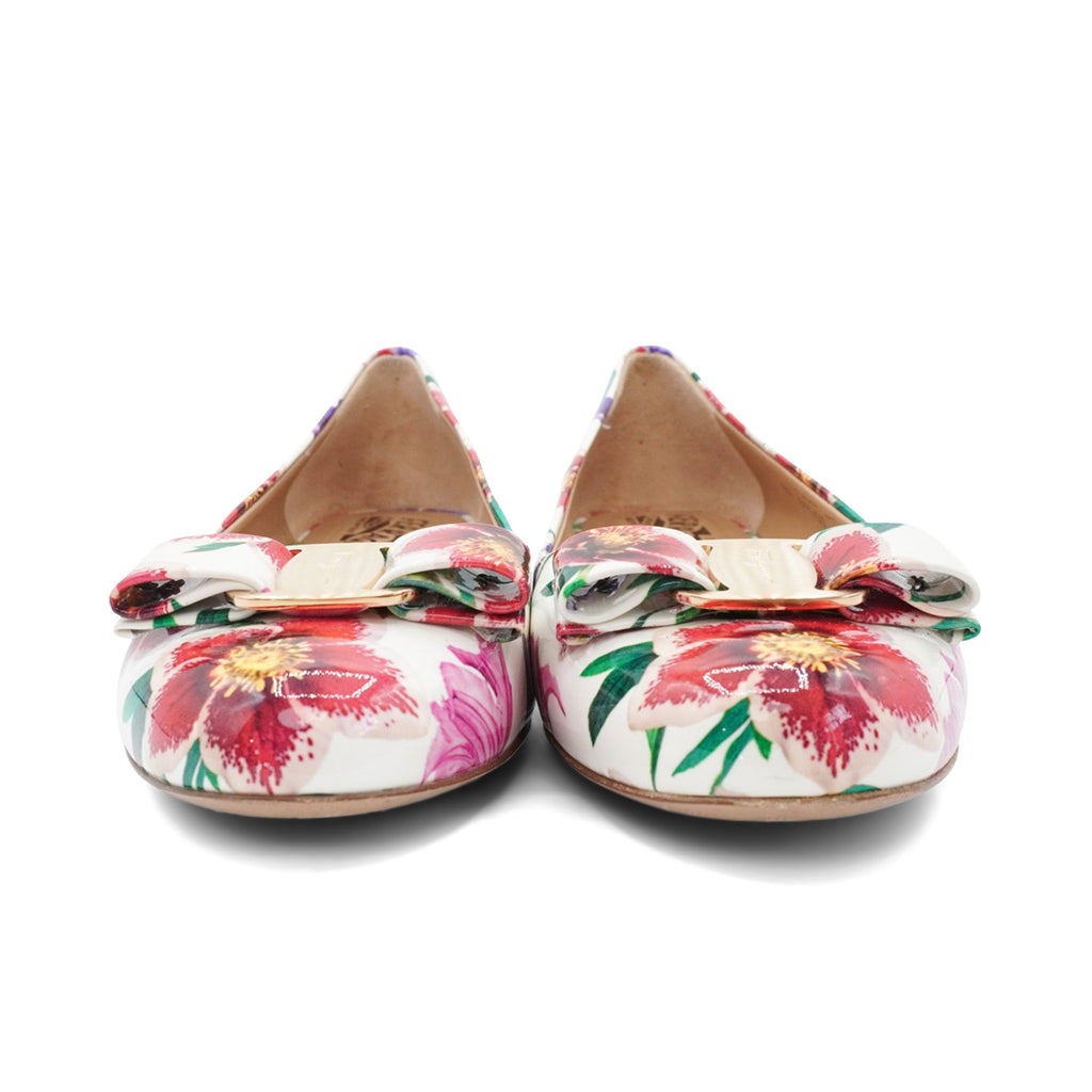 Salvatore Ferragamo 'Varina' Flats - Women's 8