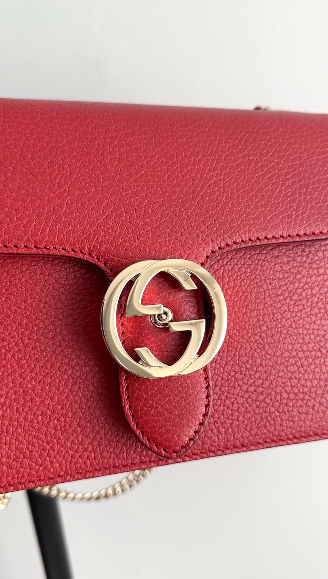 Gucci Red Leather Dollar Interlocking GG Chain Flap Bag