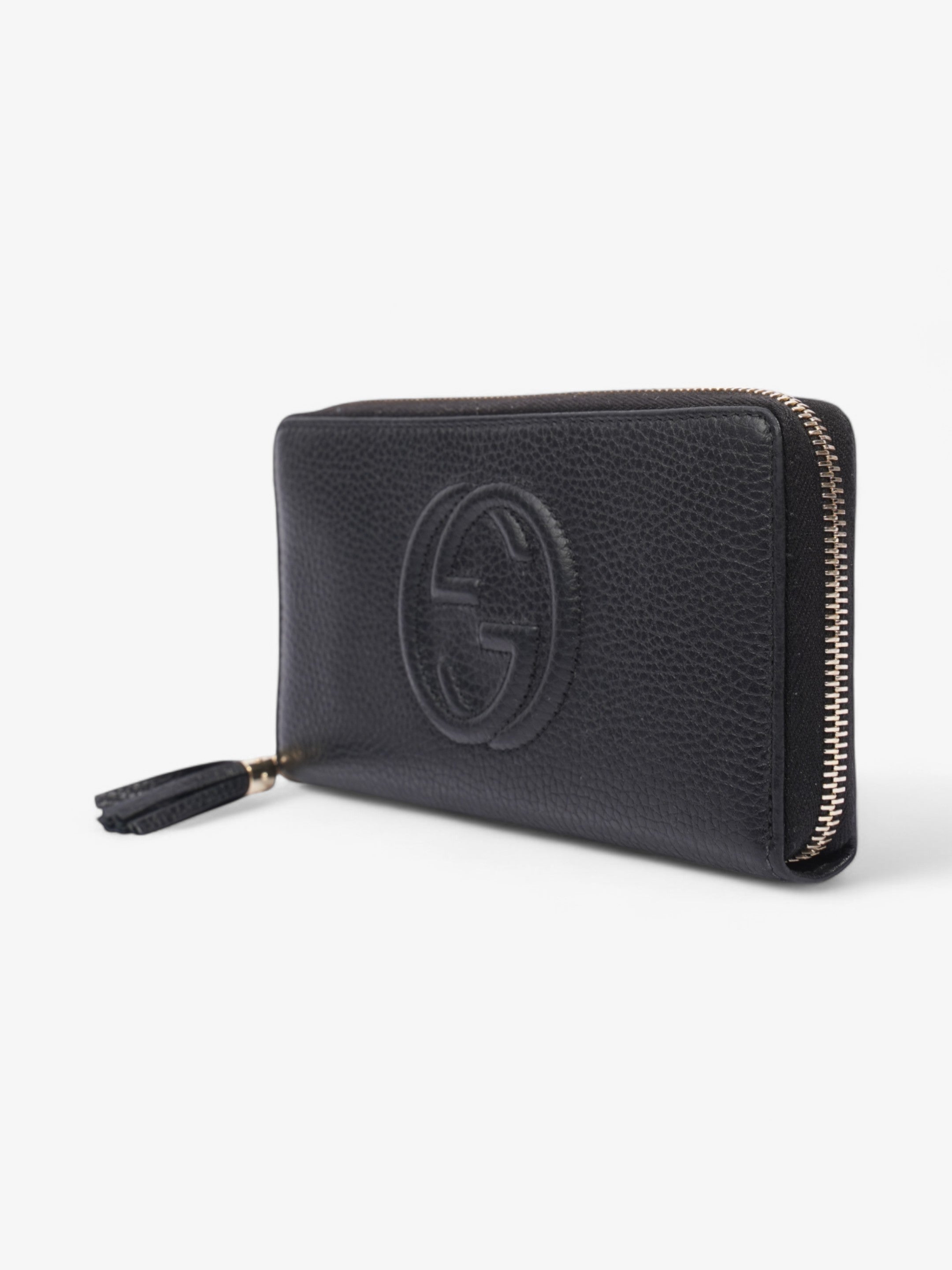Gucci Soho Interlocking G Tassel Round Long Wallet Black / Light Gold Leather