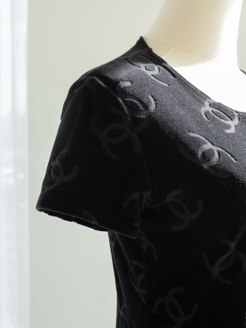 Chanel Vintage S/S1996 Black CC Logo Velour 96P LBD Mini Dress