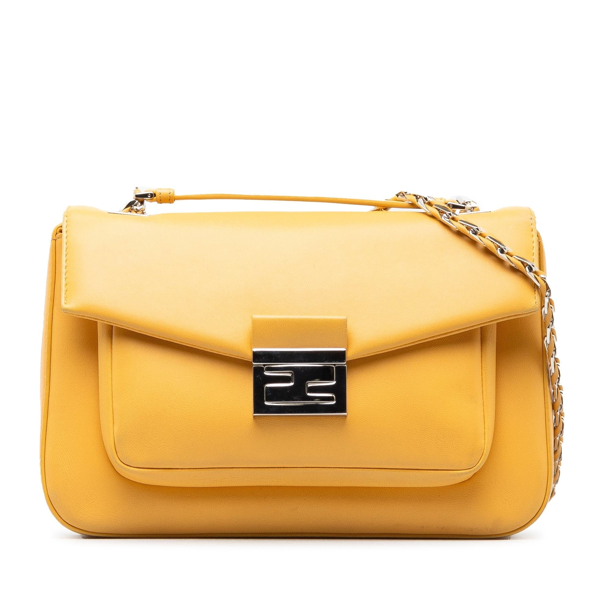 Fendi BeBaguette Chain Bag (SHG-tRxsIj)