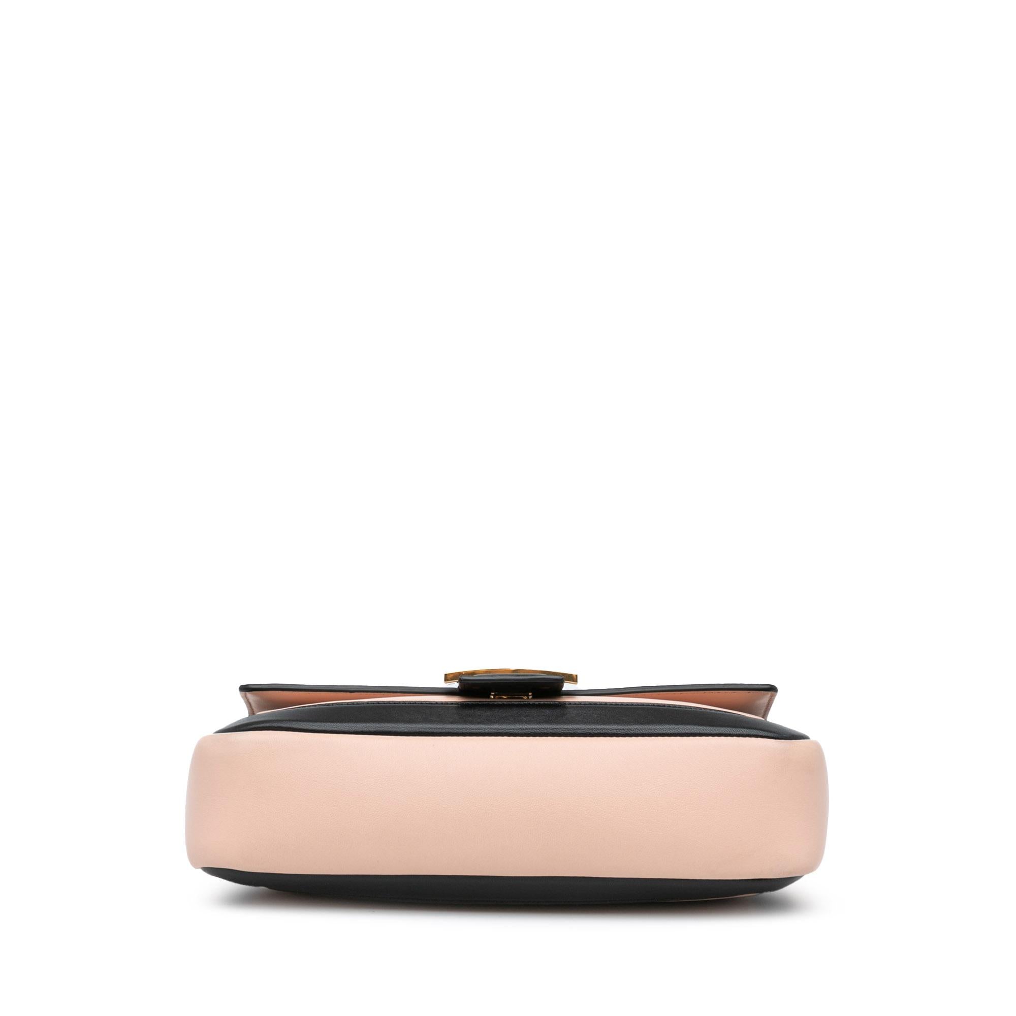 Fendi Bicolor Leather Chain Midi Baguette (SHG-AZNVmi)